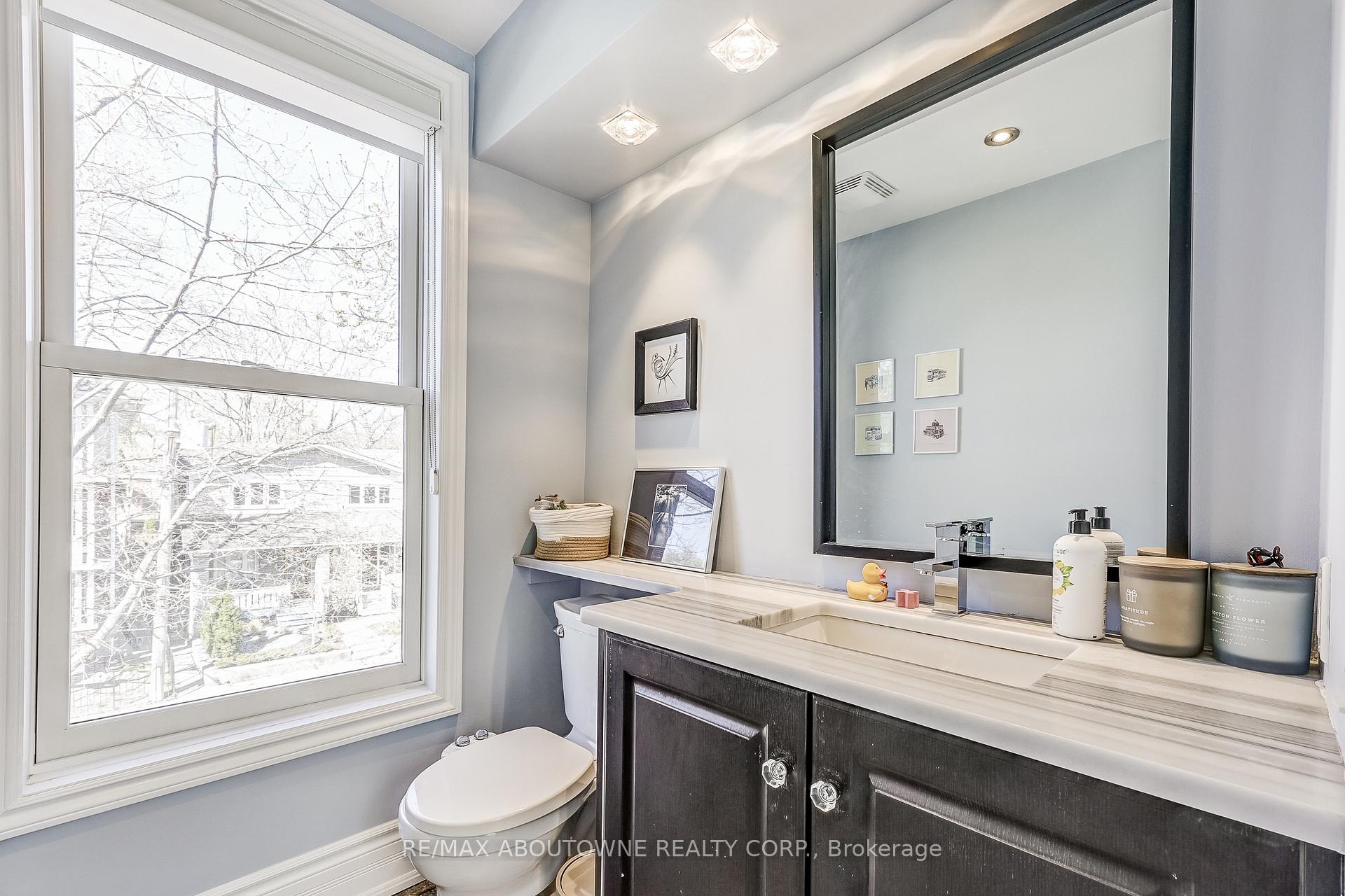 Photo 15 of 301 Sumach Street, Toronto, Cabbagetown-South St. James Town — HOMEH