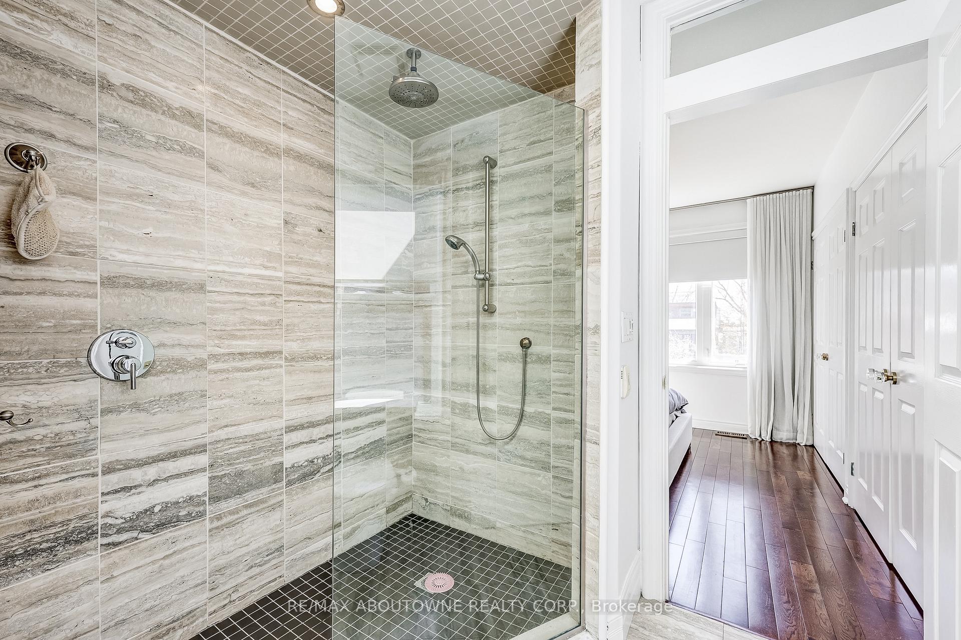 Photo 19 of 301 Sumach Street, Toronto, Cabbagetown-South St. James Town — HOMEH