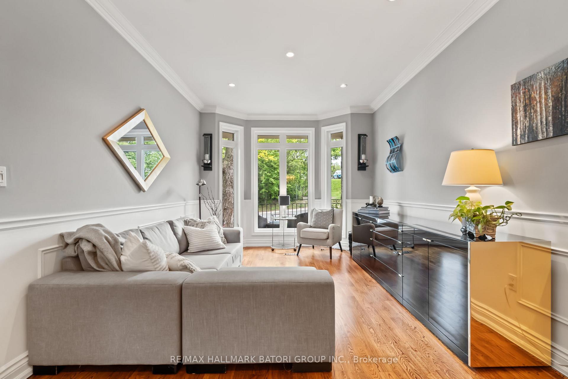 Photo 2 of 316 Roselawn Avenue, Toronto, Yonge-Eglinton — HOMEH