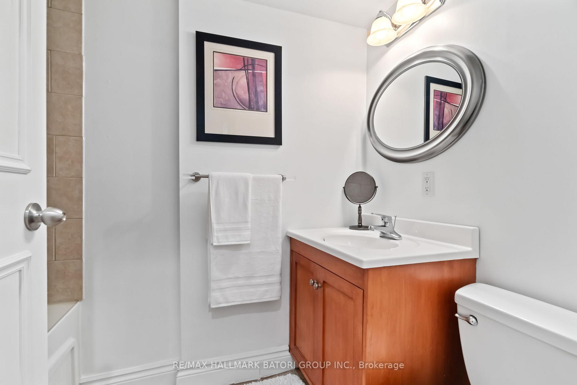Photo 20 of 316 Roselawn Avenue, Toronto, Yonge-Eglinton — HOMEH
