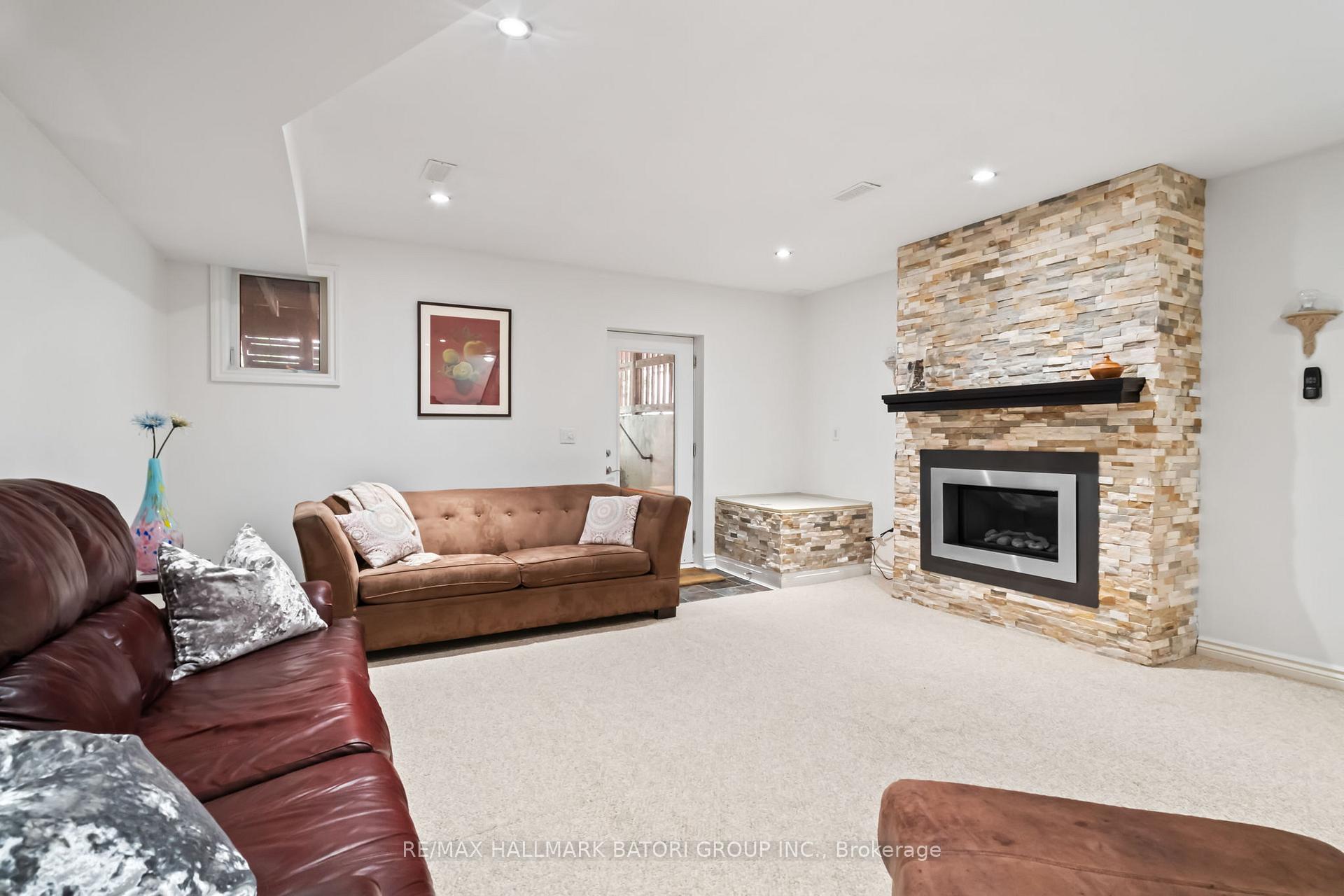 Photo 22 of 316 Roselawn Avenue, Toronto, Yonge-Eglinton — HOMEH