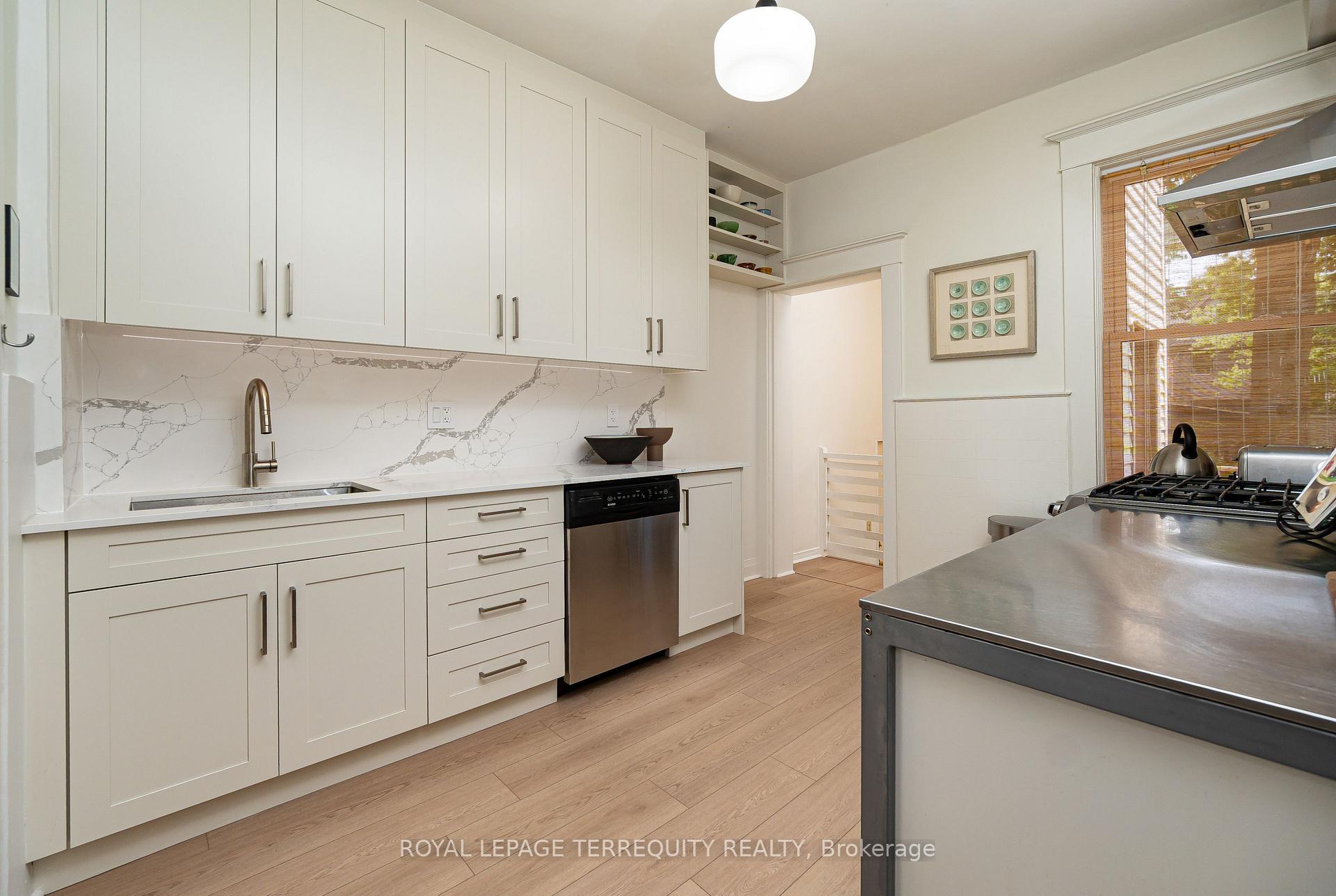 Photo 16 of 63 Lamb Avenue, Toronto, Greenwood-Coxwell — HOMEH