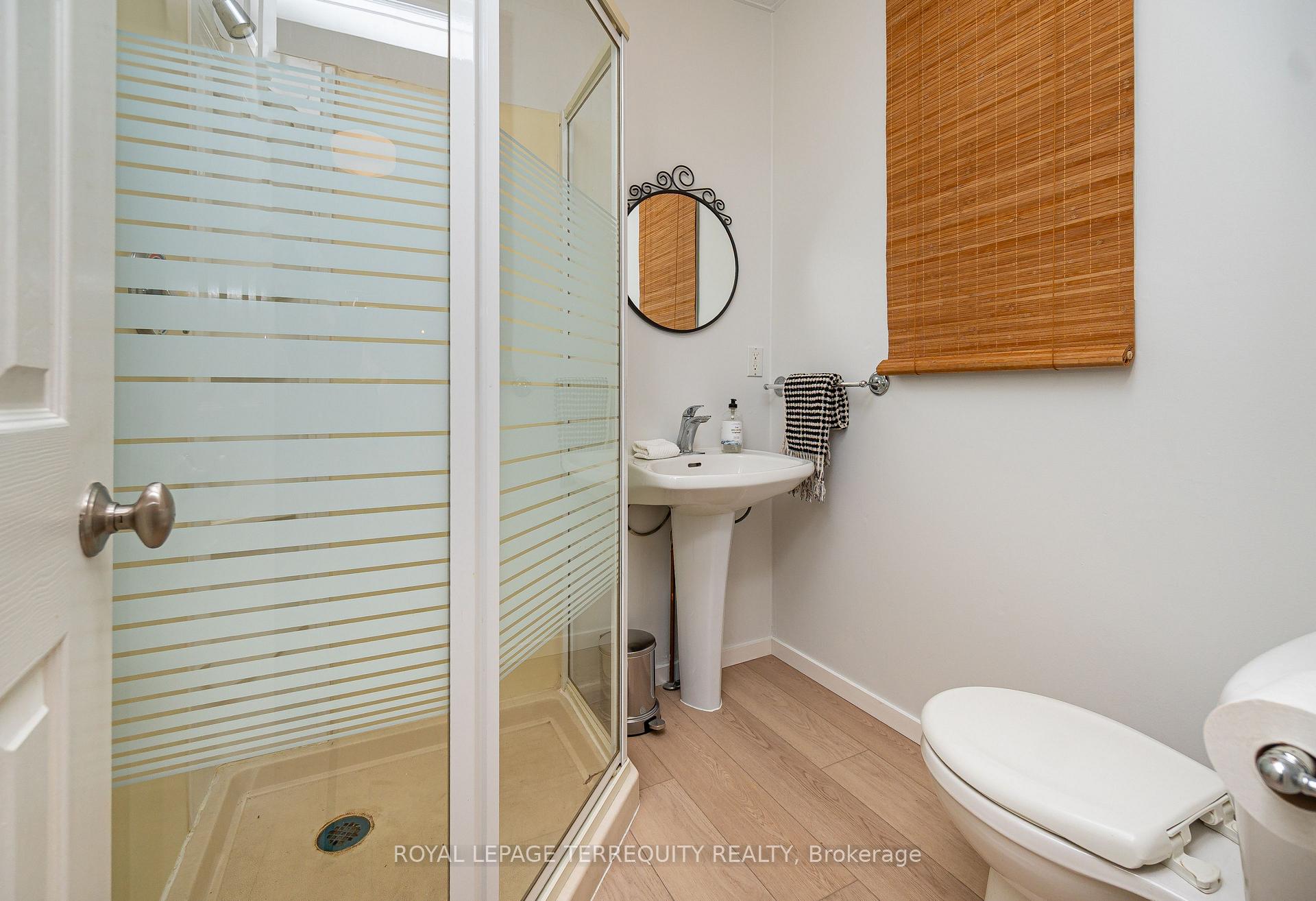Photo 20 of 63 Lamb Avenue, Toronto, Greenwood-Coxwell — HOMEH