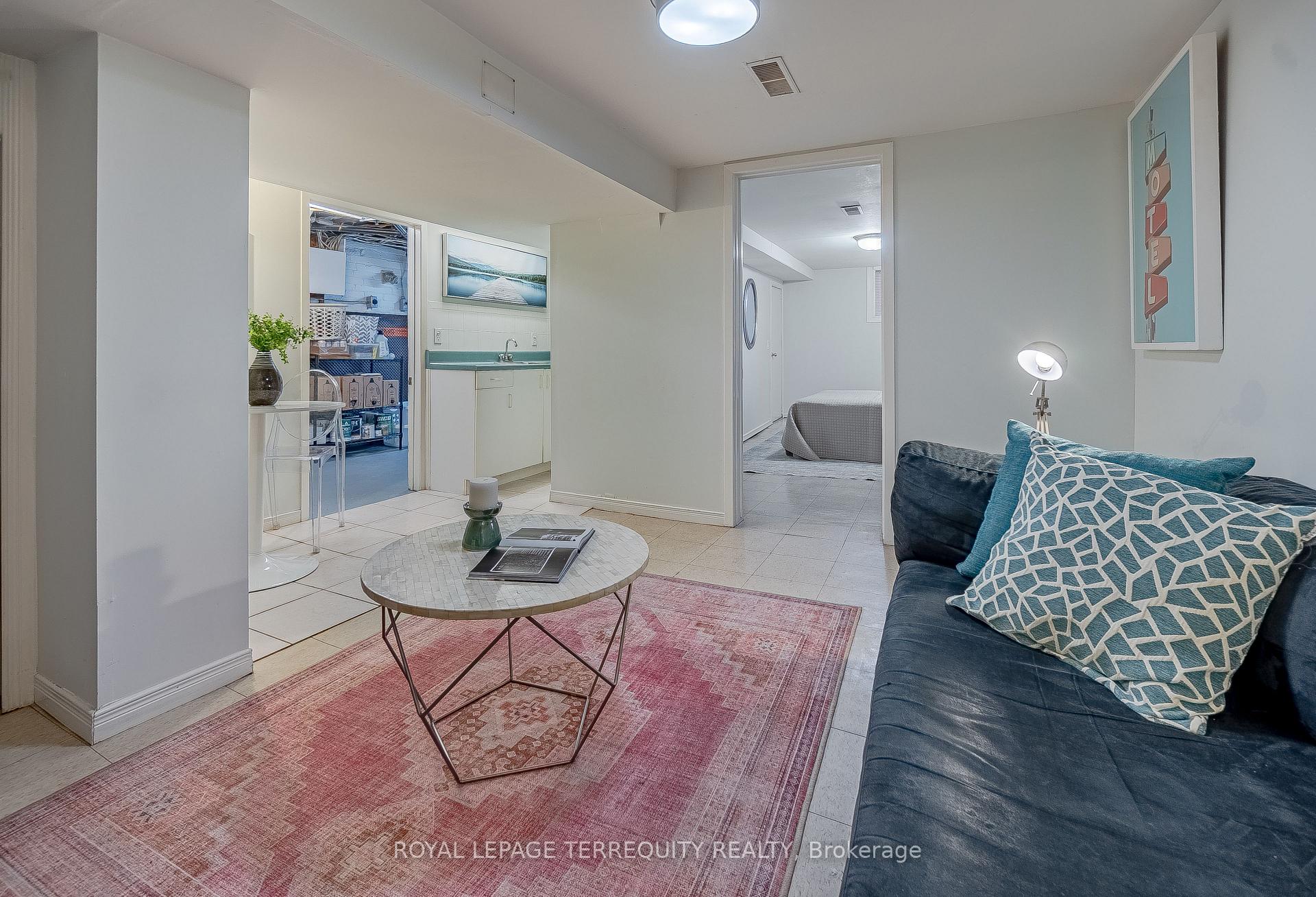 Photo 32 of 63 Lamb Avenue, Toronto, Greenwood-Coxwell — HOMEH