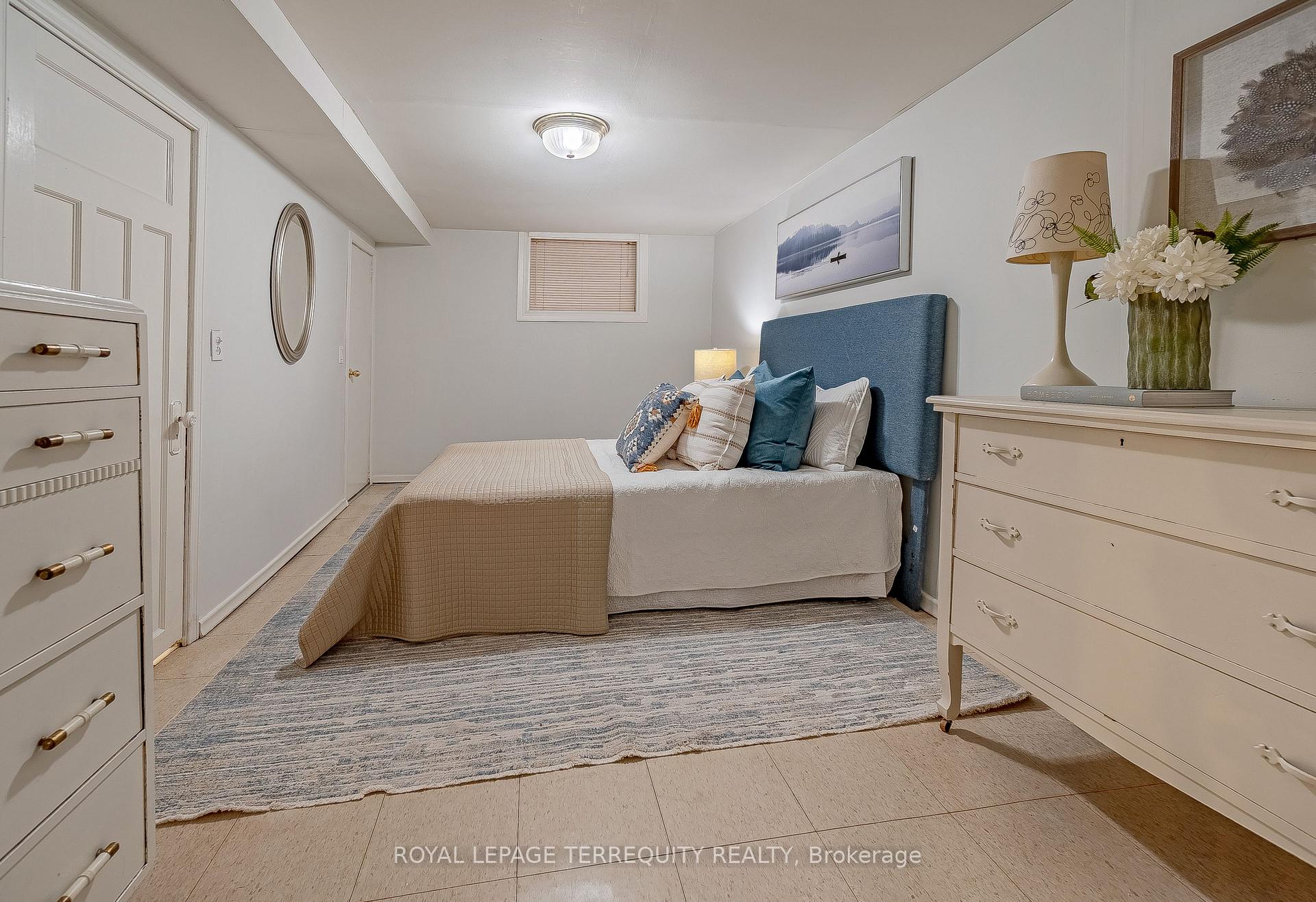 Photo 34 of 63 Lamb Avenue, Toronto, Greenwood-Coxwell — HOMEH