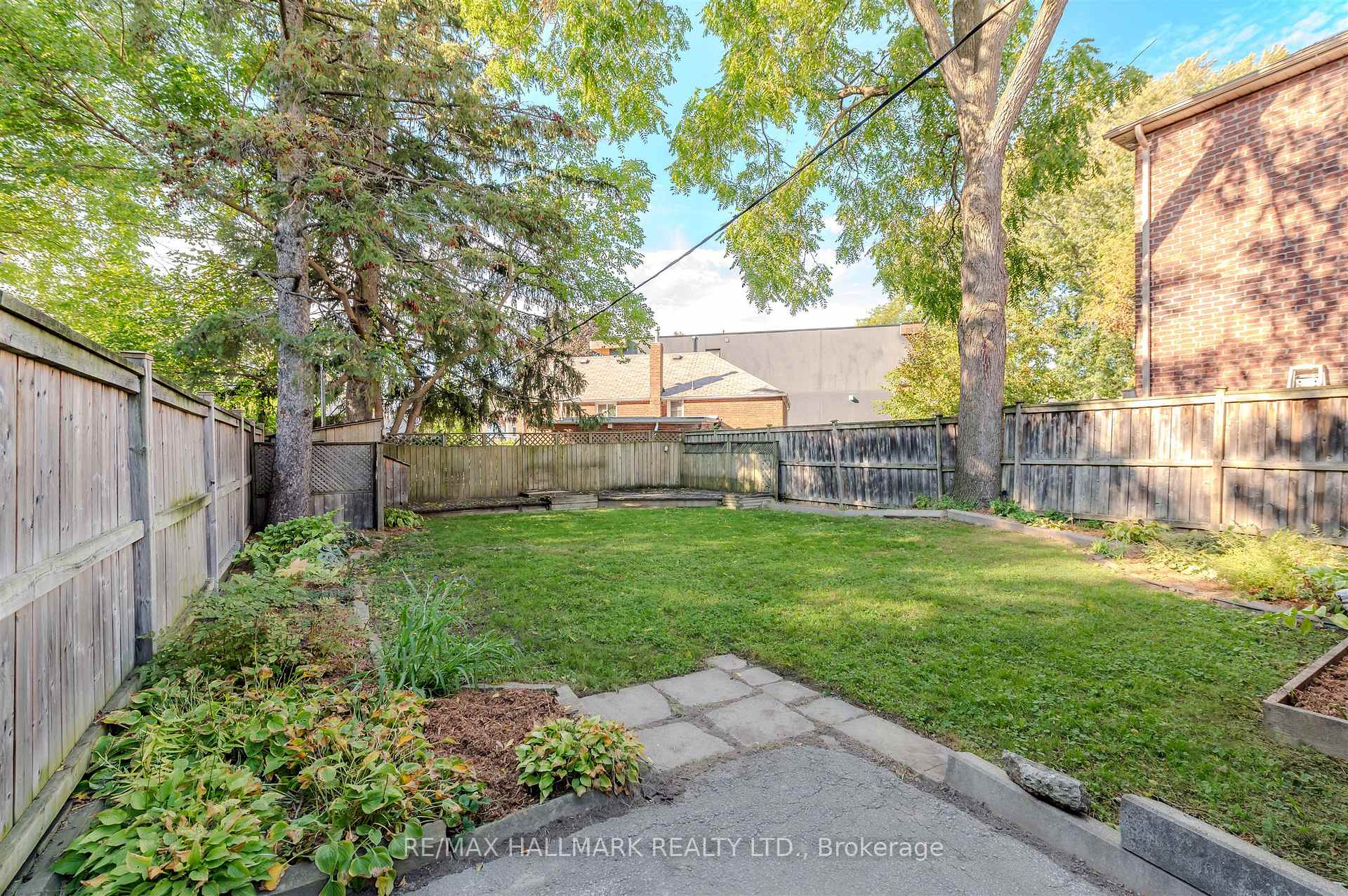 Photo 23 of 64 Denvale Road, Toronto, O'Connor-Parkview — HOMEH