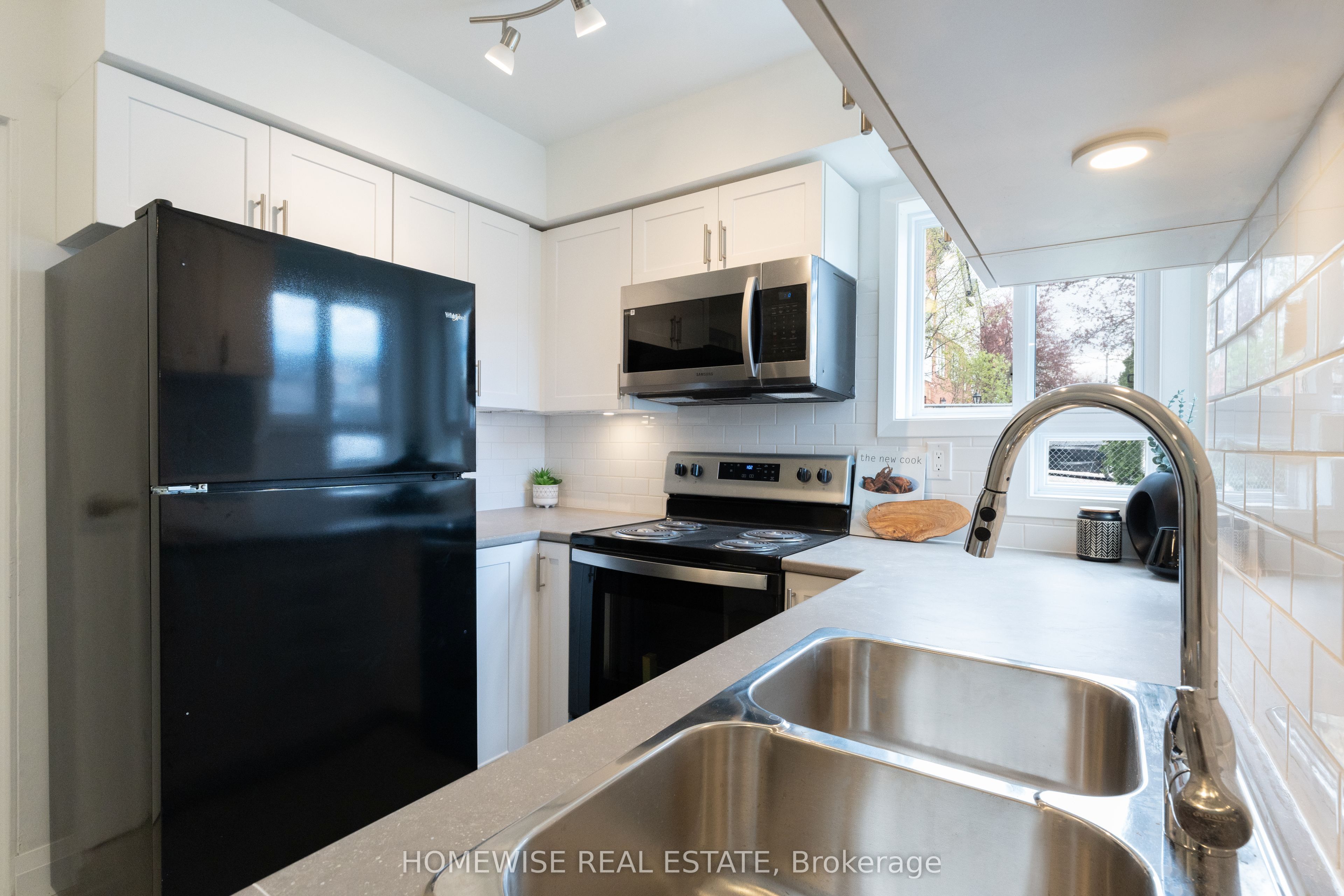 Photo 25 of Unit D8, 240 Ormond Drive, Oshawa, Samac — HOMEH