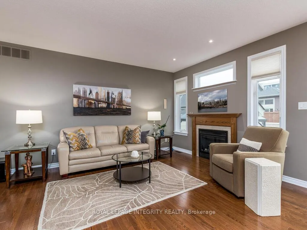 Photo 9 of 112 Elfin Grove, Ottawa, Kanata - Emerald Meadows/Trailwest — HOMEH
