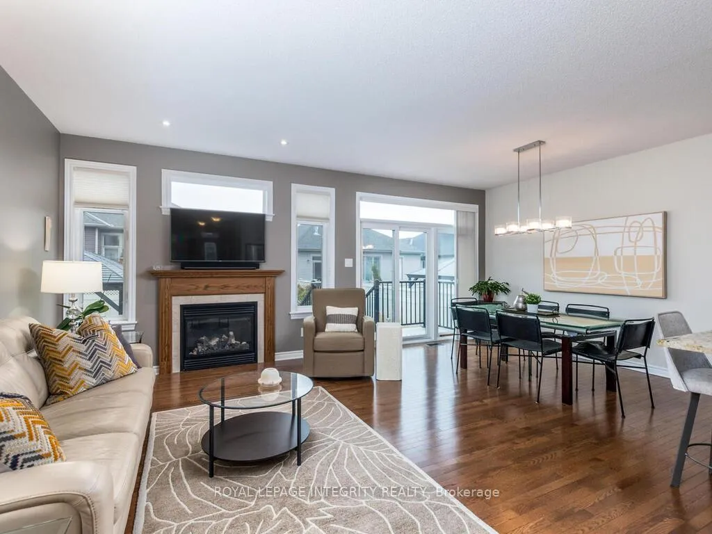 Photo 11 of 112 Elfin Grove, Ottawa, Kanata - Emerald Meadows/Trailwest — HOMEH