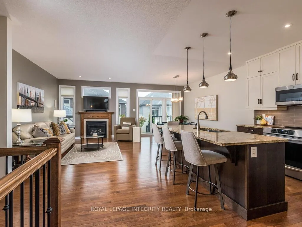 Photo 14 of 112 Elfin Grove, Ottawa, Kanata - Emerald Meadows/Trailwest — HOMEH