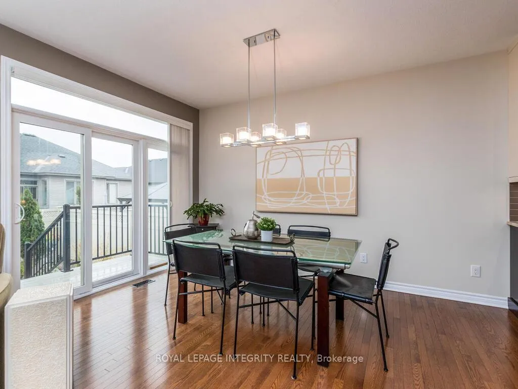 Photo 15 of 112 Elfin Grove, Ottawa, Kanata - Emerald Meadows/Trailwest — HOMEH