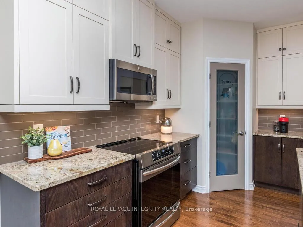 Photo 19 of 112 Elfin Grove, Ottawa, Kanata - Emerald Meadows/Trailwest — HOMEH