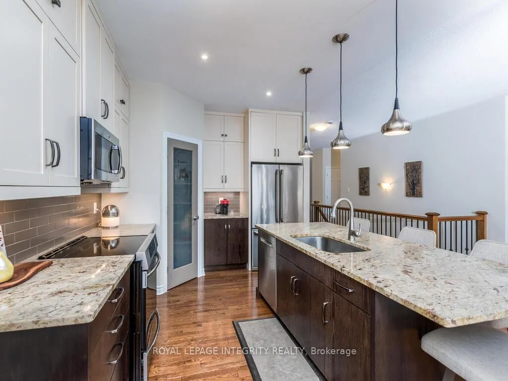 Photo 21 of 112 Elfin Grove, Ottawa, Kanata - Emerald Meadows/Trailwest — HOMEH