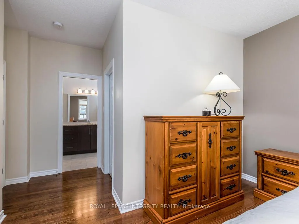 Photo 23 of 112 Elfin Grove, Ottawa, Kanata - Emerald Meadows/Trailwest — HOMEH