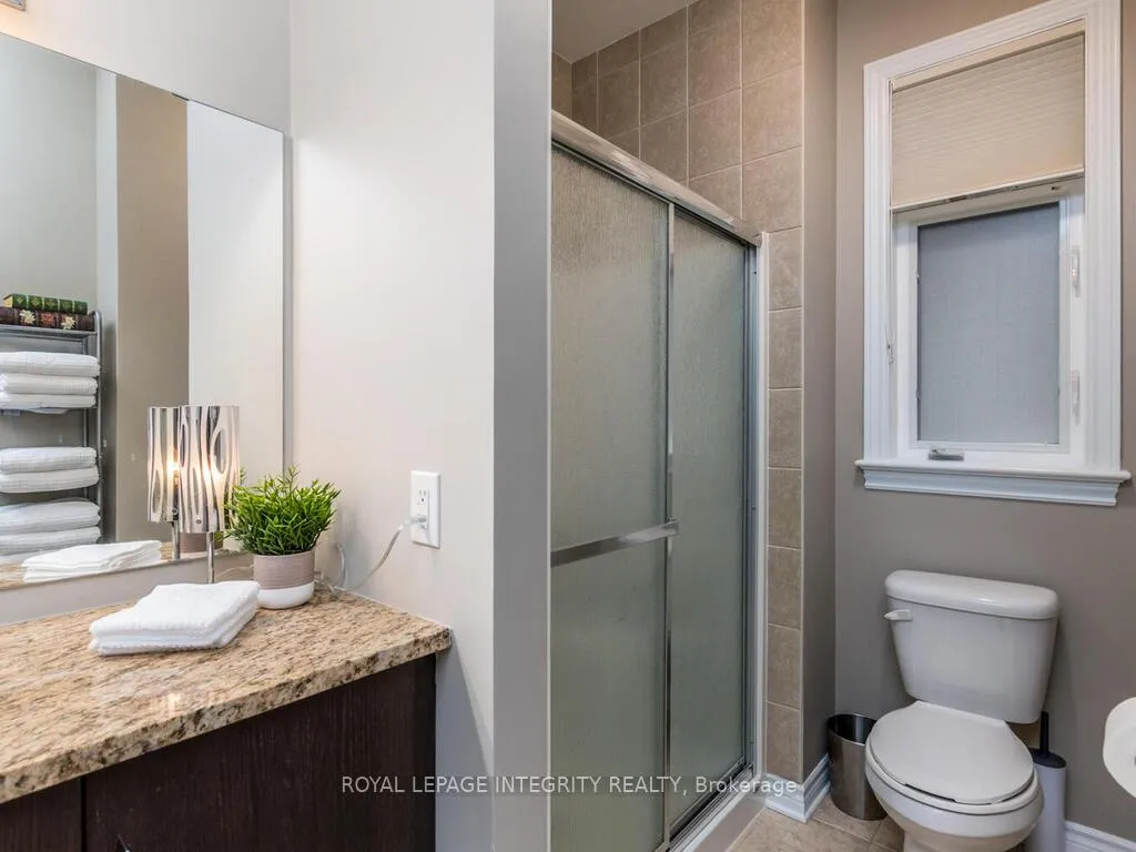 Photo 26 of 112 Elfin Grove, Ottawa, Kanata - Emerald Meadows/Trailwest — HOMEH