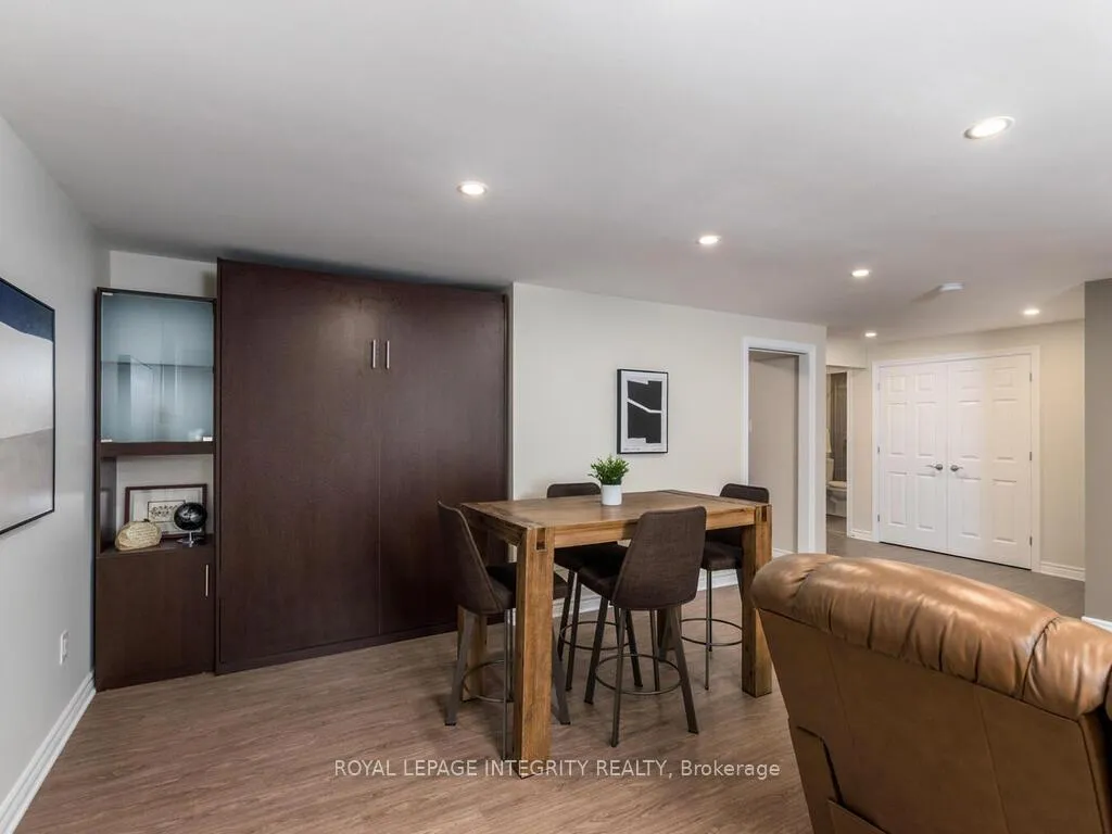 Photo 33 of 112 Elfin Grove, Ottawa, Kanata - Emerald Meadows/Trailwest — HOMEH