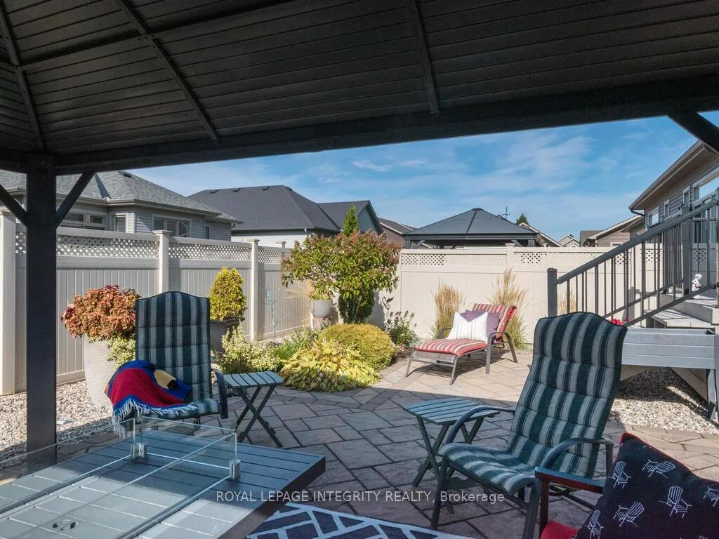 Photo 45 of 112 Elfin Grove, Ottawa, Kanata - Emerald Meadows/Trailwest — HOMEH