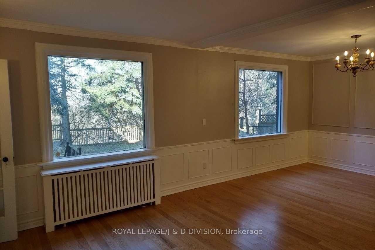 Photo 4 of 18 Beechwood Crescent, Toronto, Broadview North — HOMEH