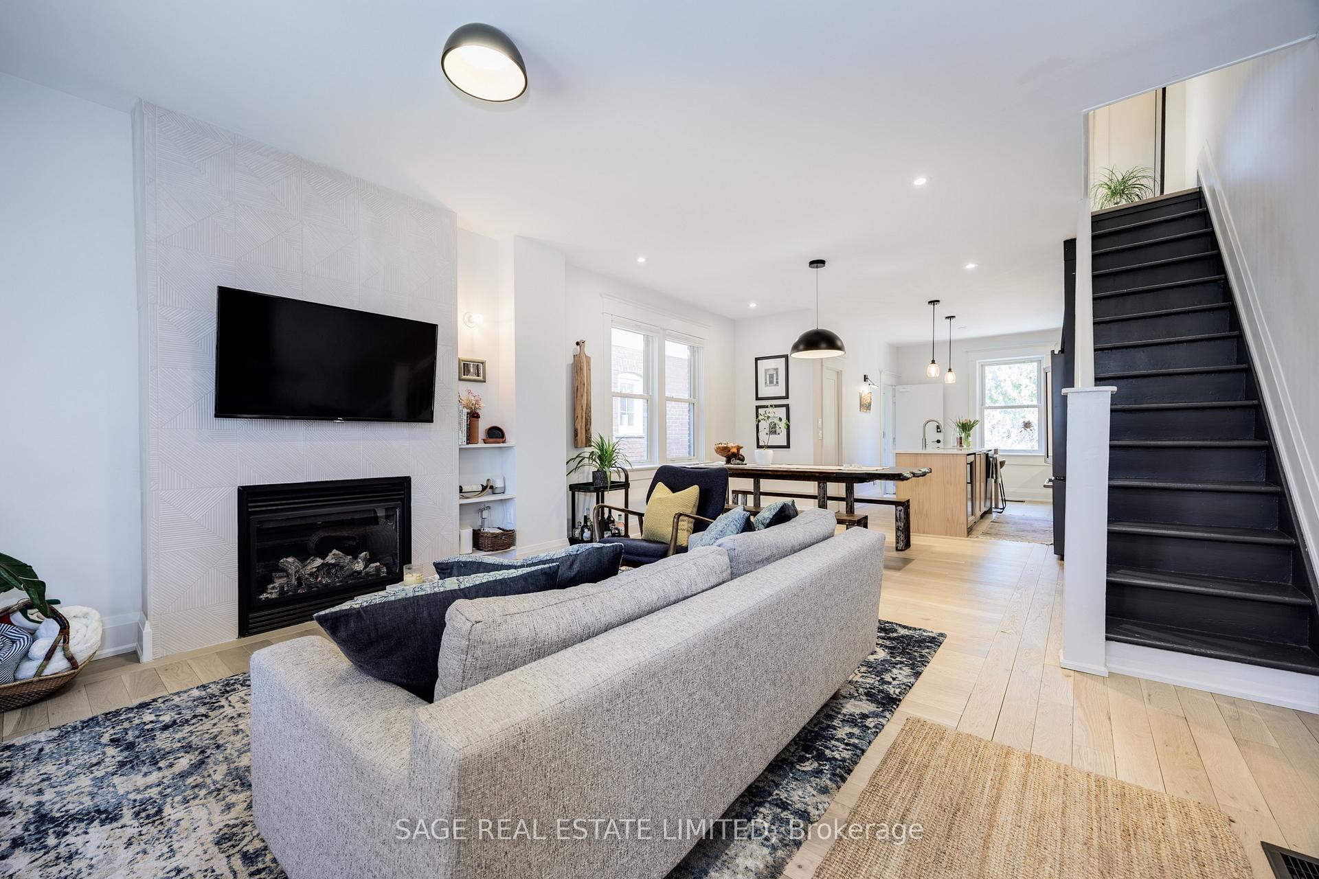 Photo 5 of 184 Parkmount Road, Toronto, Greenwood-Coxwell — HOMEH