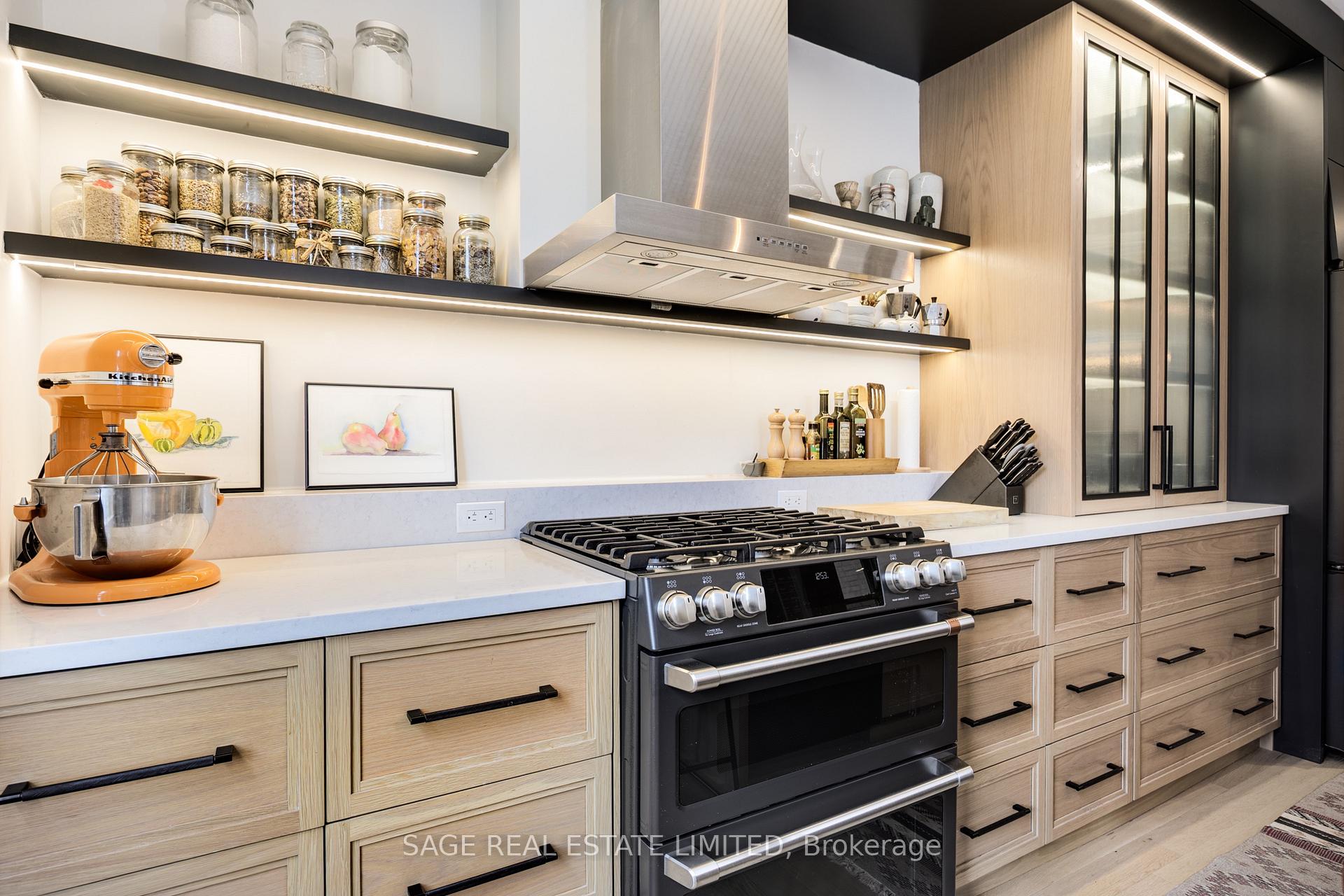 Photo 11 of 184 Parkmount Road, Toronto, Greenwood-Coxwell — HOMEH