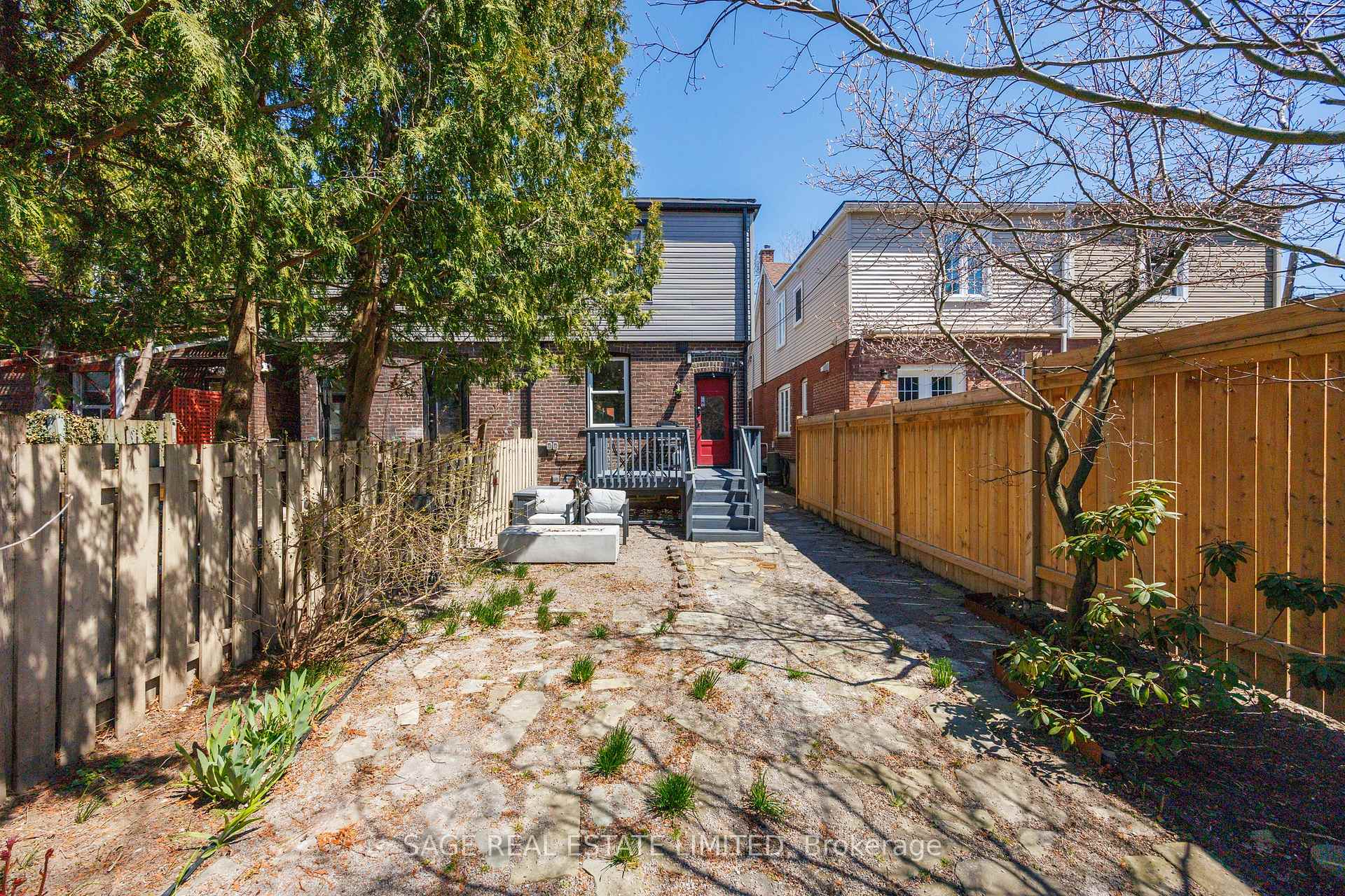 Photo 30 of 184 Parkmount Road, Toronto, Greenwood-Coxwell — HOMEH
