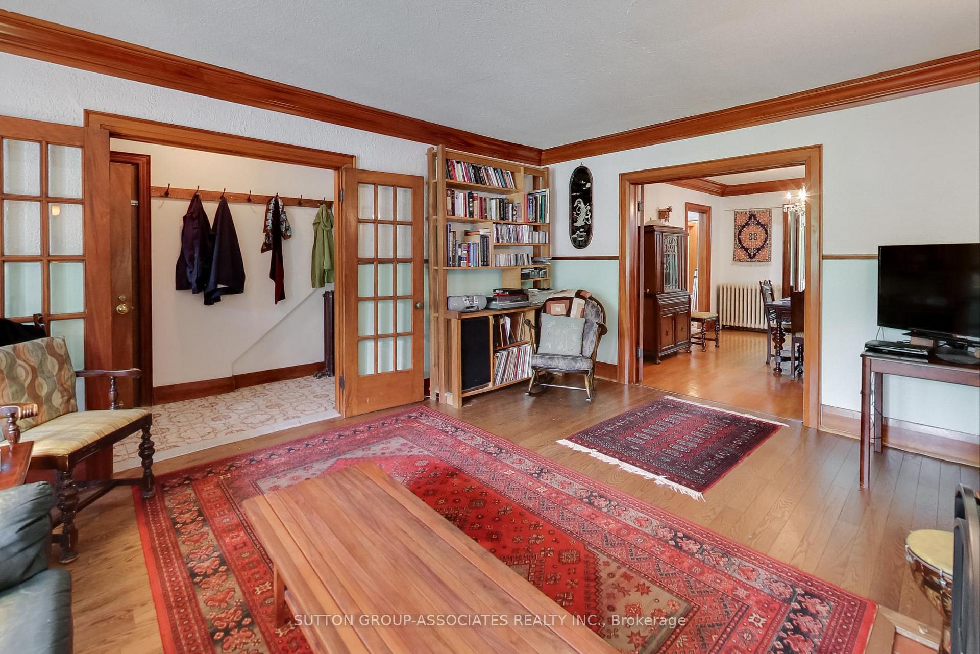 Photo 5 of 47 Robina Avenue, Toronto, Oakwood Village — HOMEH