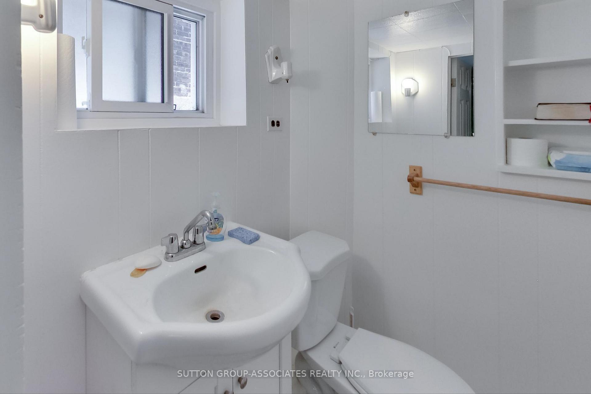 Photo 20 of 47 Robina Avenue, Toronto, Oakwood Village — HOMEH