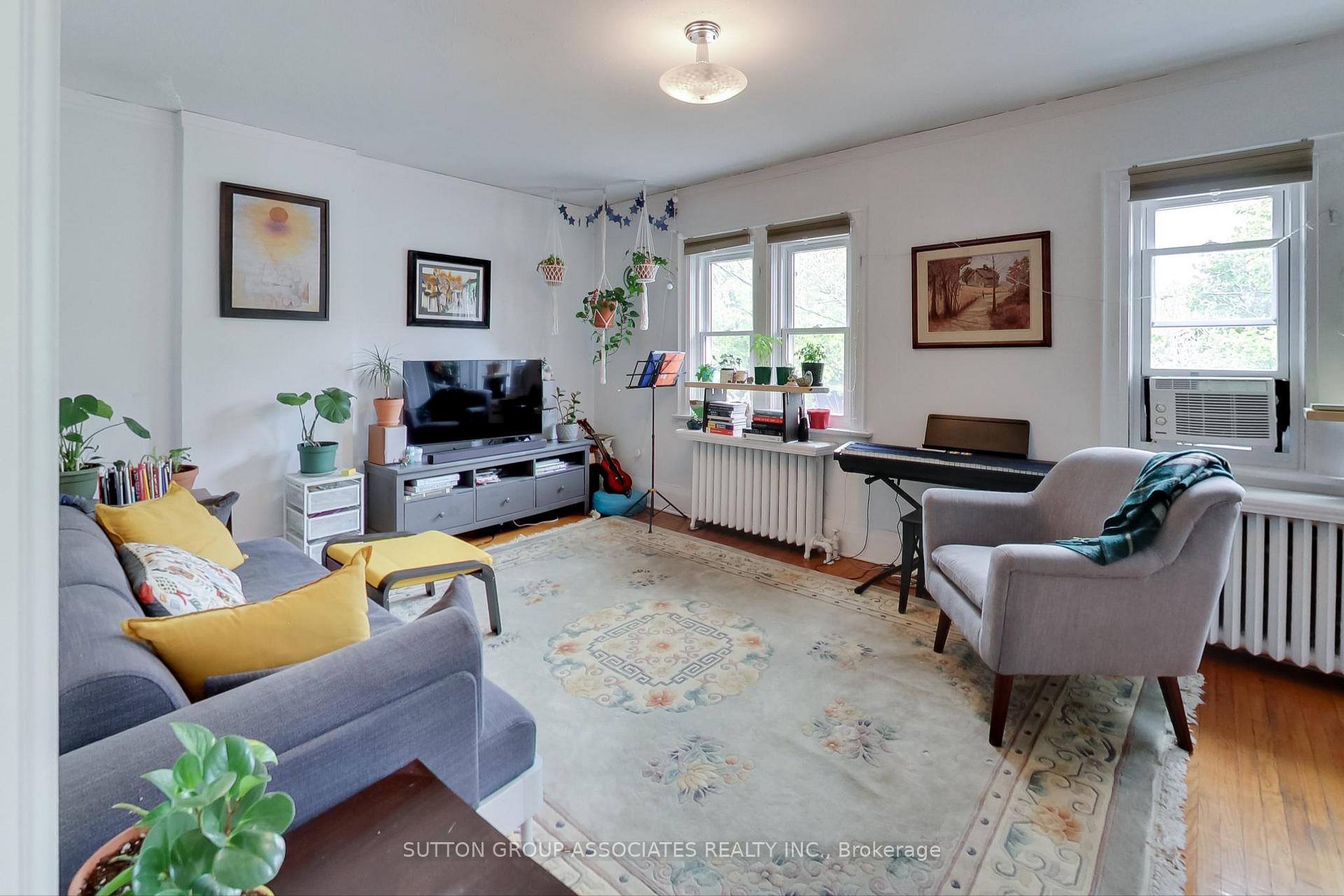 Photo 22 of 47 Robina Avenue, Toronto, Oakwood Village — HOMEH