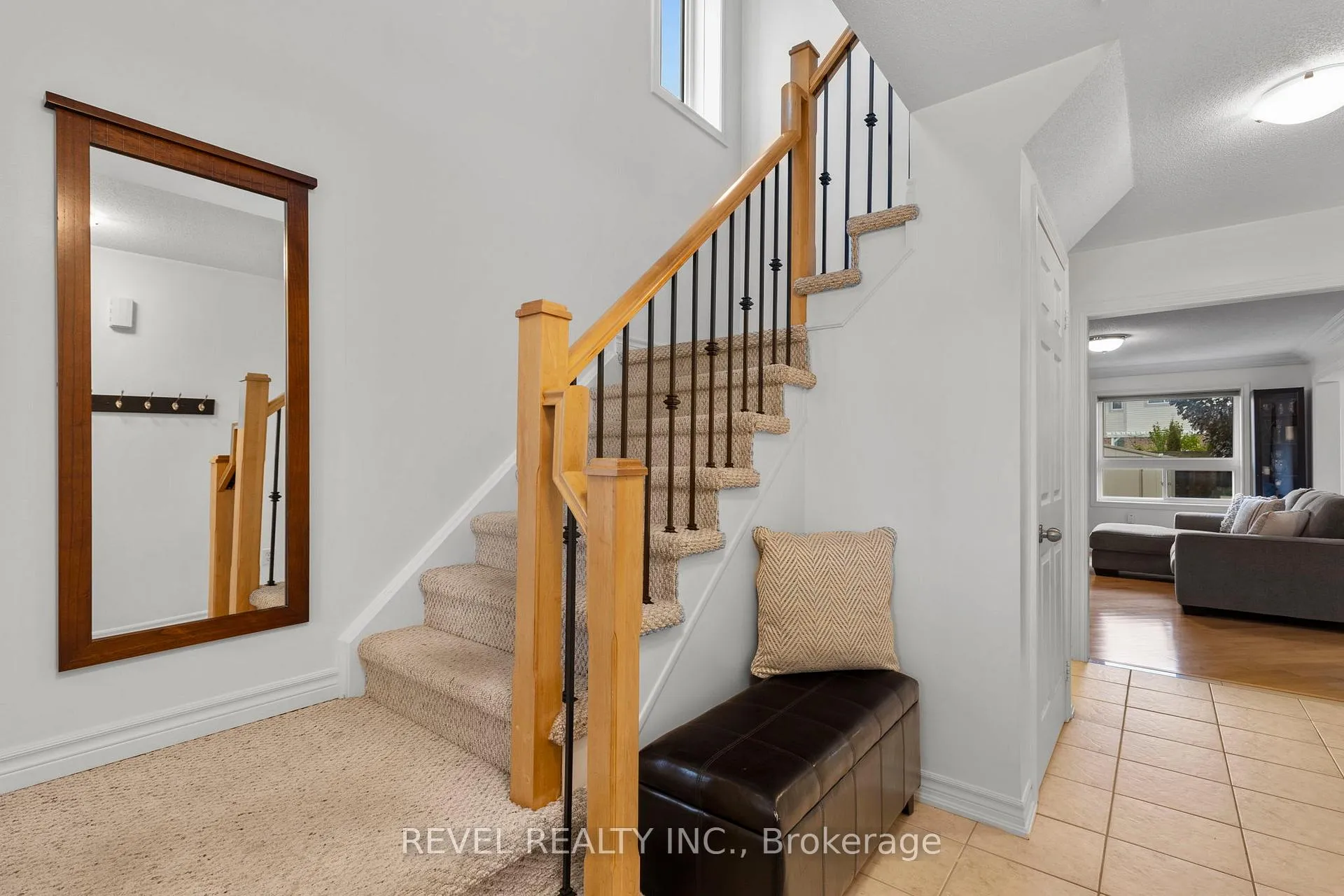 Photo 6 of 75 Bird Street, Barrie, Edgehill Drive — HOMEH