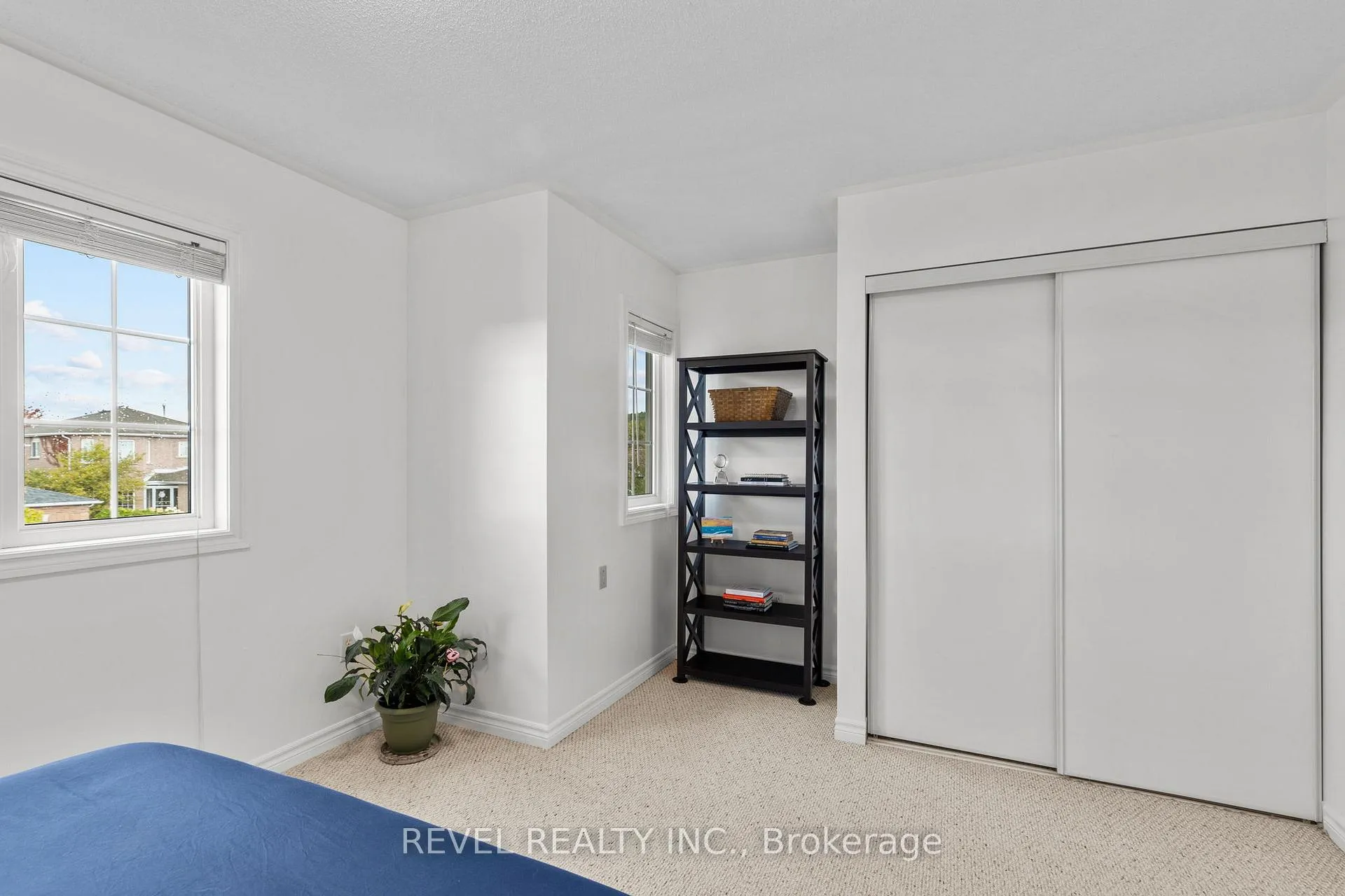 Photo 26 of 75 Bird Street, Barrie, Edgehill Drive — HOMEH