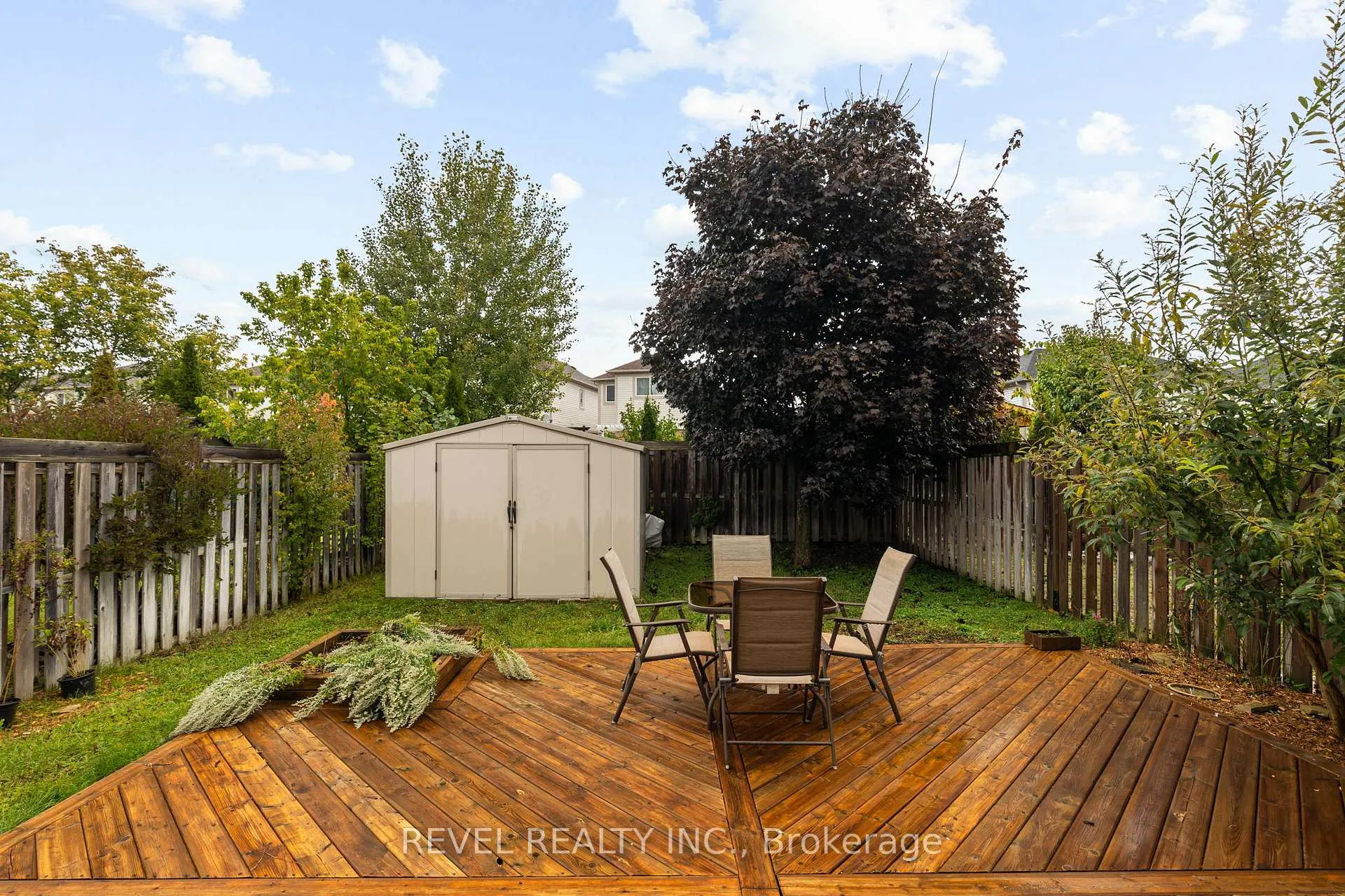 Photo 34 of 75 Bird Street, Barrie, Edgehill Drive — HOMEH