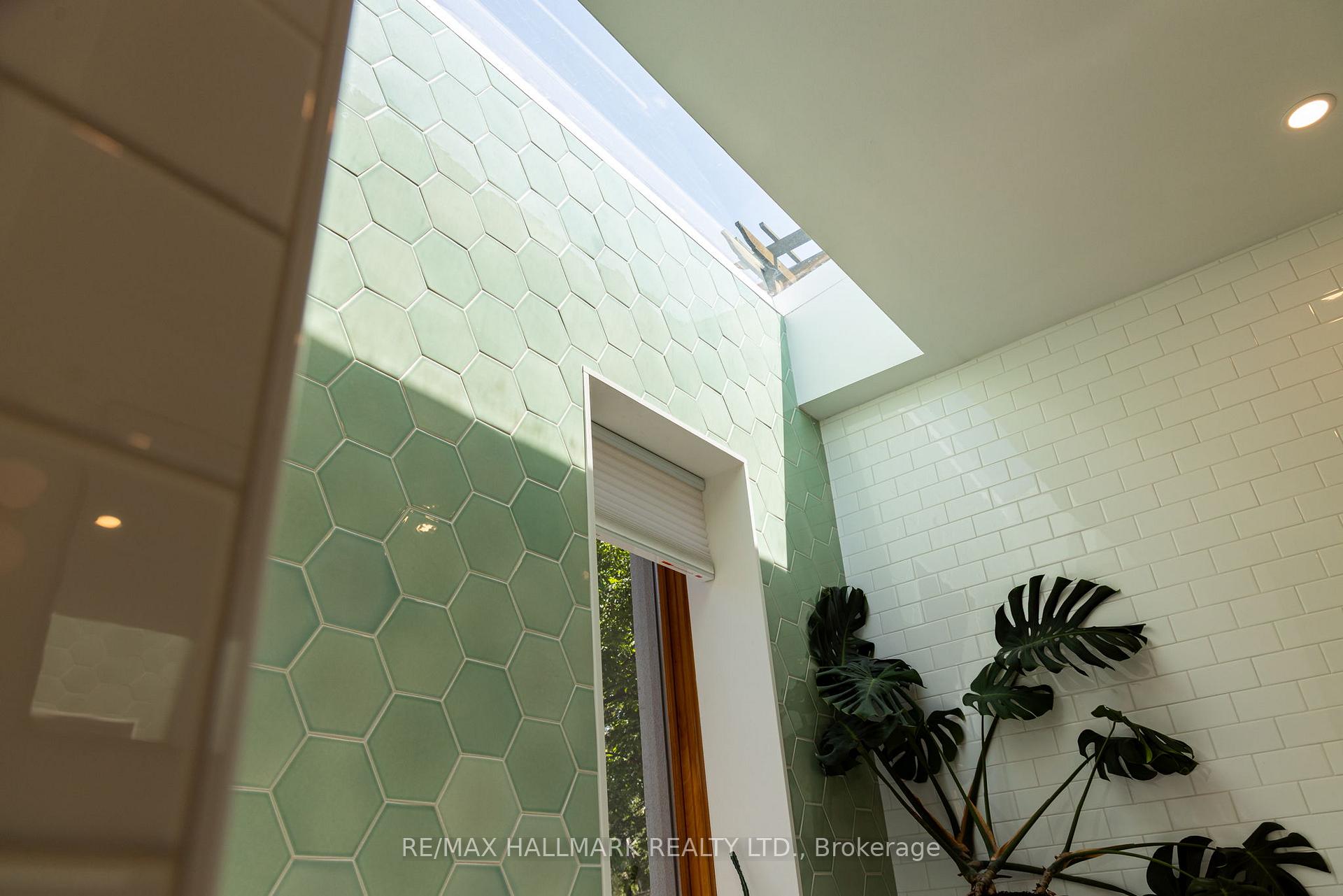 Photo 27 of 57 Ravina Crescent, Toronto, Blake-Jones — HOMEH