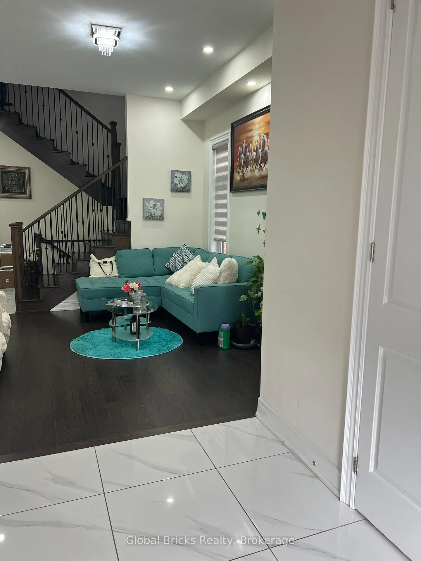 Photo 4 of 34 Dairymaid Road, Brampton, Northwest Brampton — HOMEH