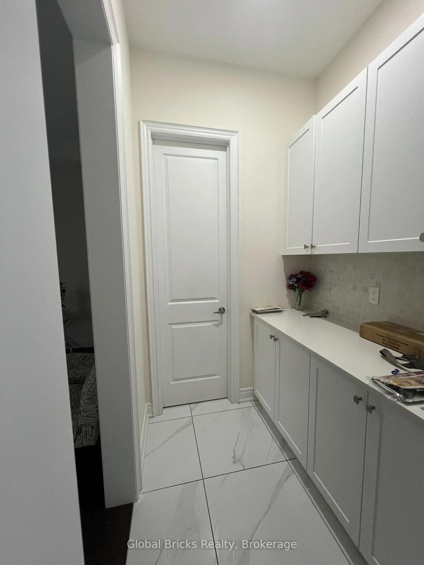 Photo 13 of 34 Dairymaid Road, Brampton, Northwest Brampton — HOMEH