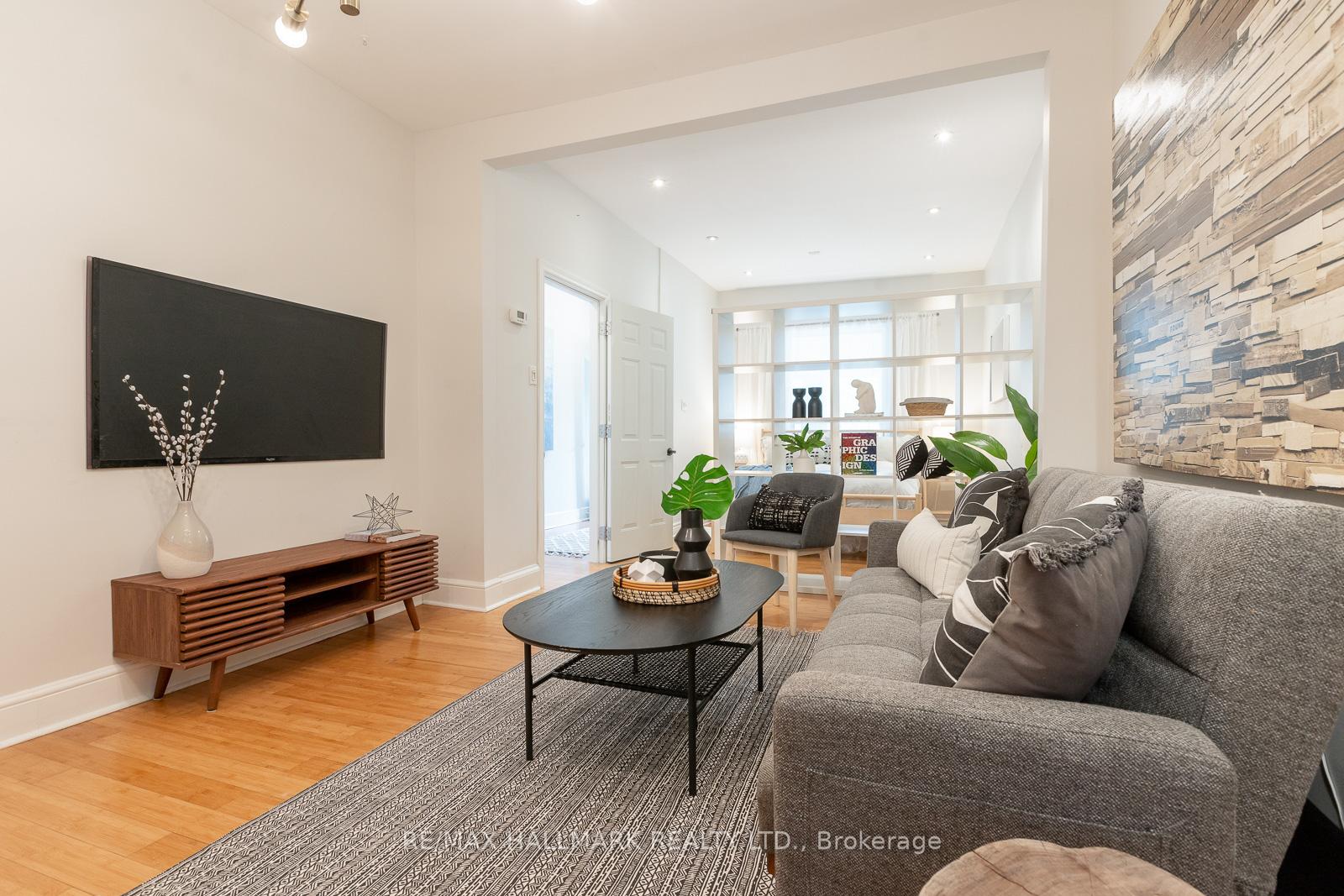 Photo 11 of 20 Walpole Avenue, Toronto, Greenwood-Coxwell — HOMEH