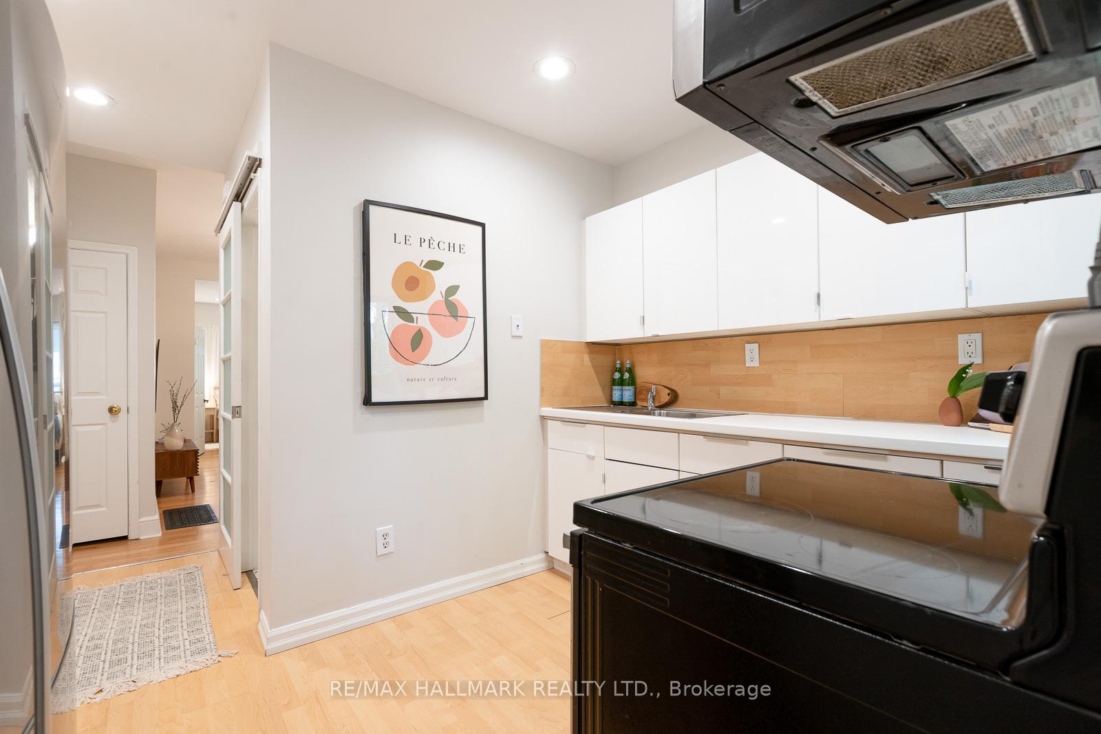 Photo 17 of 20 Walpole Avenue, Toronto, Greenwood-Coxwell — HOMEH