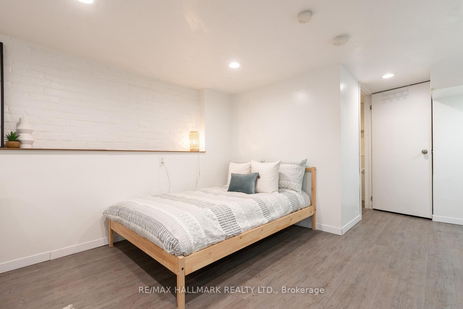 Photo 37 of 20 Walpole Avenue, Toronto, Greenwood-Coxwell — HOMEH