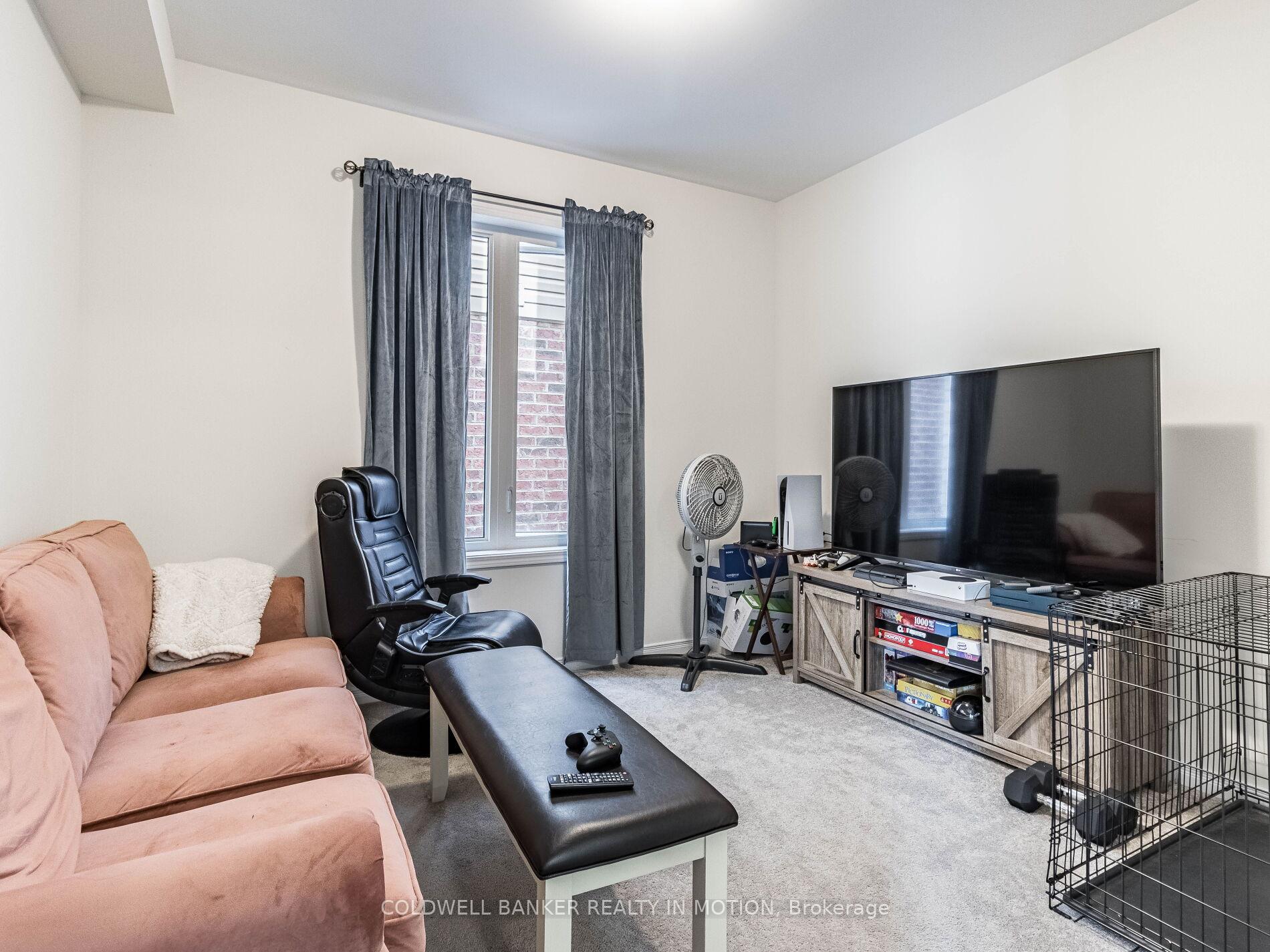 Photo 17 of 28 Esther Crescent W, Thorold, Hurricane/Merrittville — HOMEH