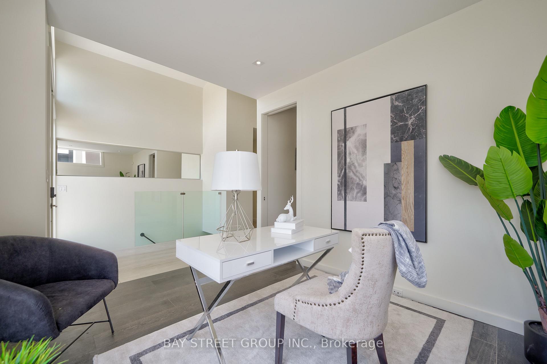 Photo 10 of 4 Beamer Court, Thorold, Confederation Heights — HOMEH