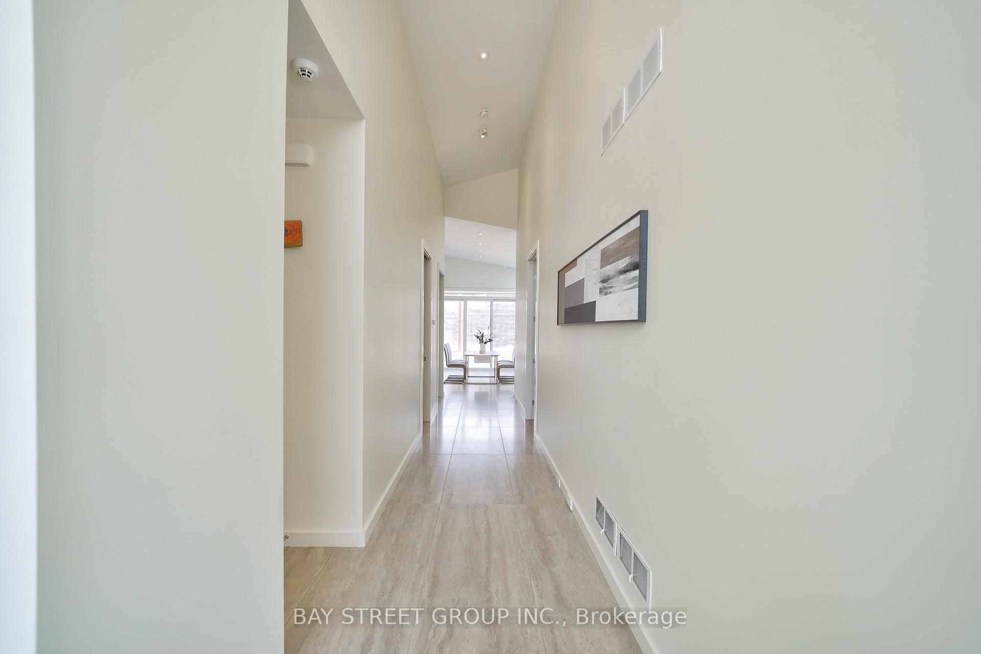 Photo 11 of 4 Beamer Court, Thorold, Confederation Heights — HOMEH