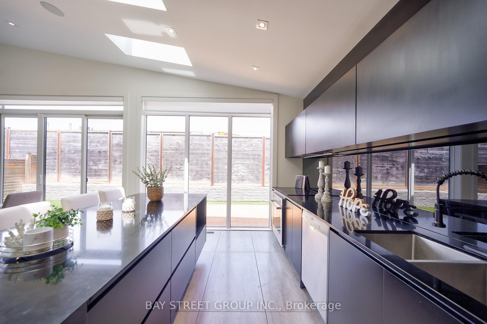Photo 16 of 4 Beamer Court, Thorold, Confederation Heights — HOMEH