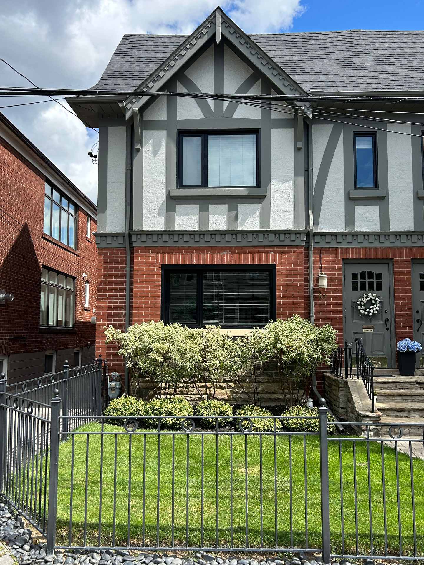 Photo 1 of Unit 1, 101 Braemar Avenue, Toronto, Yonge-Eglinton — HOMEH