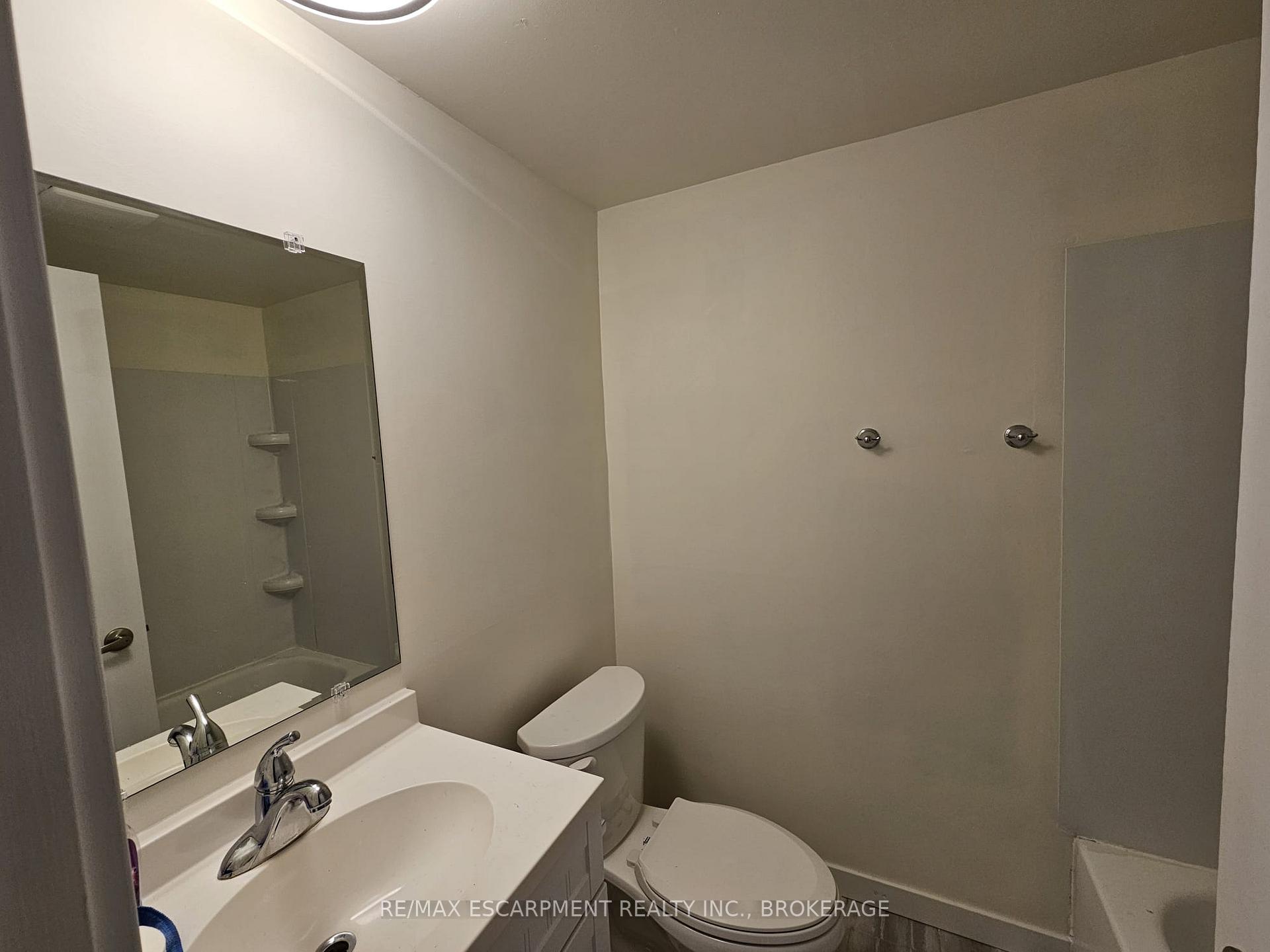 Photo 10 of 1D Water Street, Thorold, Thorold Downtown — HOMEH