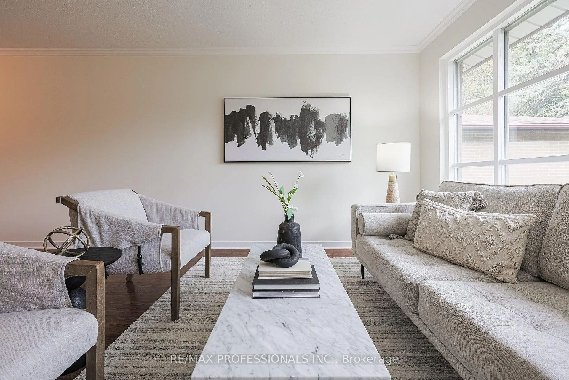 Photo 9 of 9 Donalbain Crescent, Markham, Royal Orchard — HOMEH