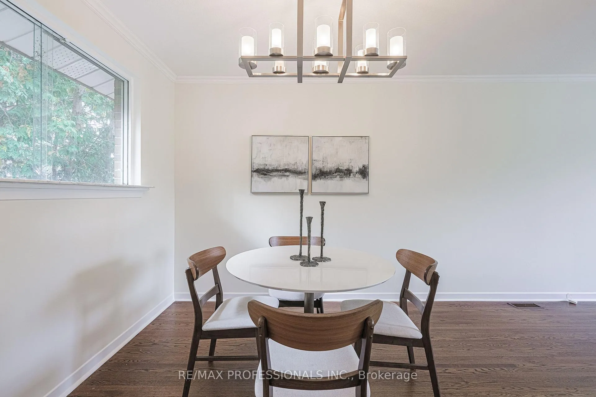 Photo 12 of 9 Donalbain Crescent, Markham, Royal Orchard — HOMEH