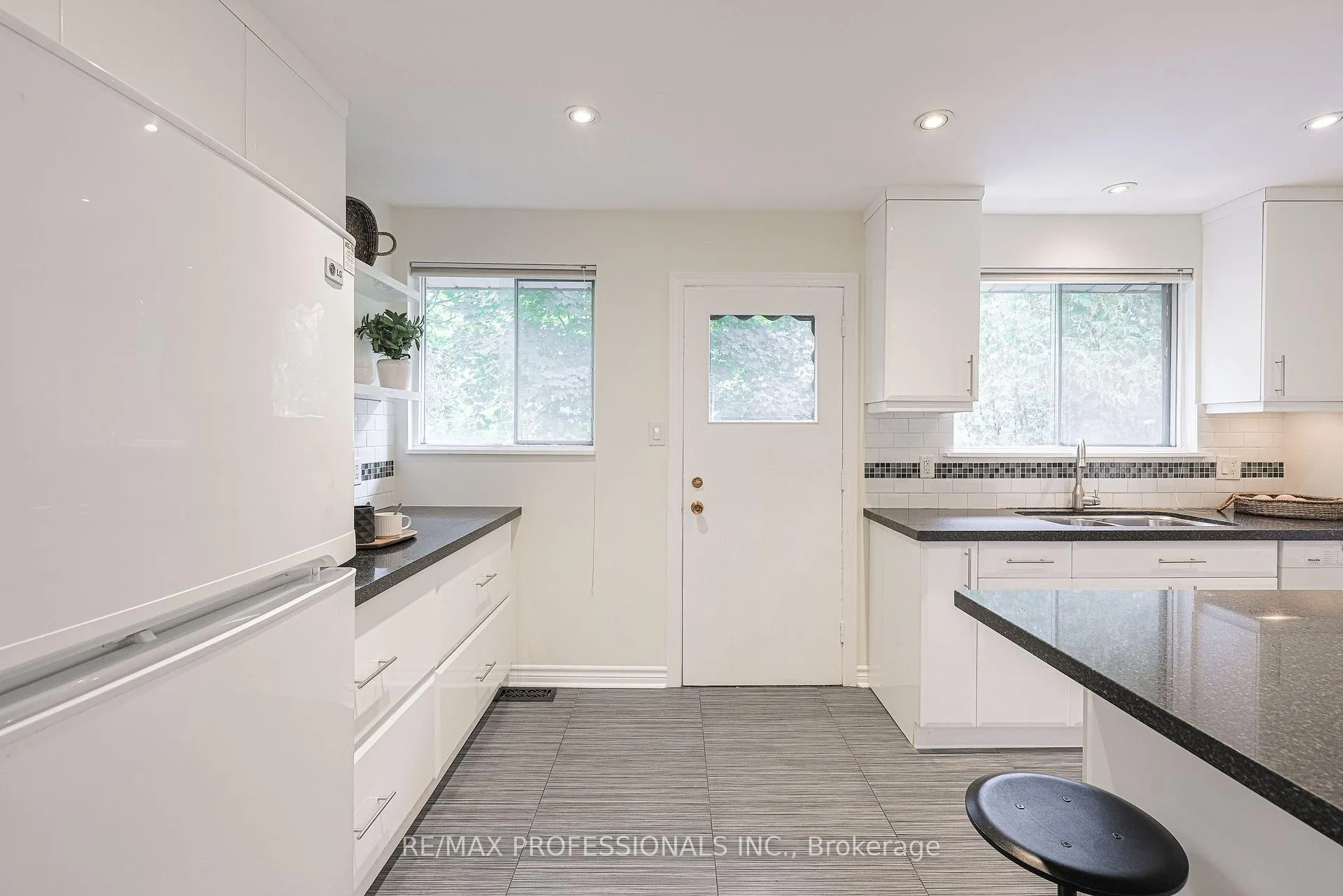 Photo 22 of 9 Donalbain Crescent, Markham, Royal Orchard — HOMEH