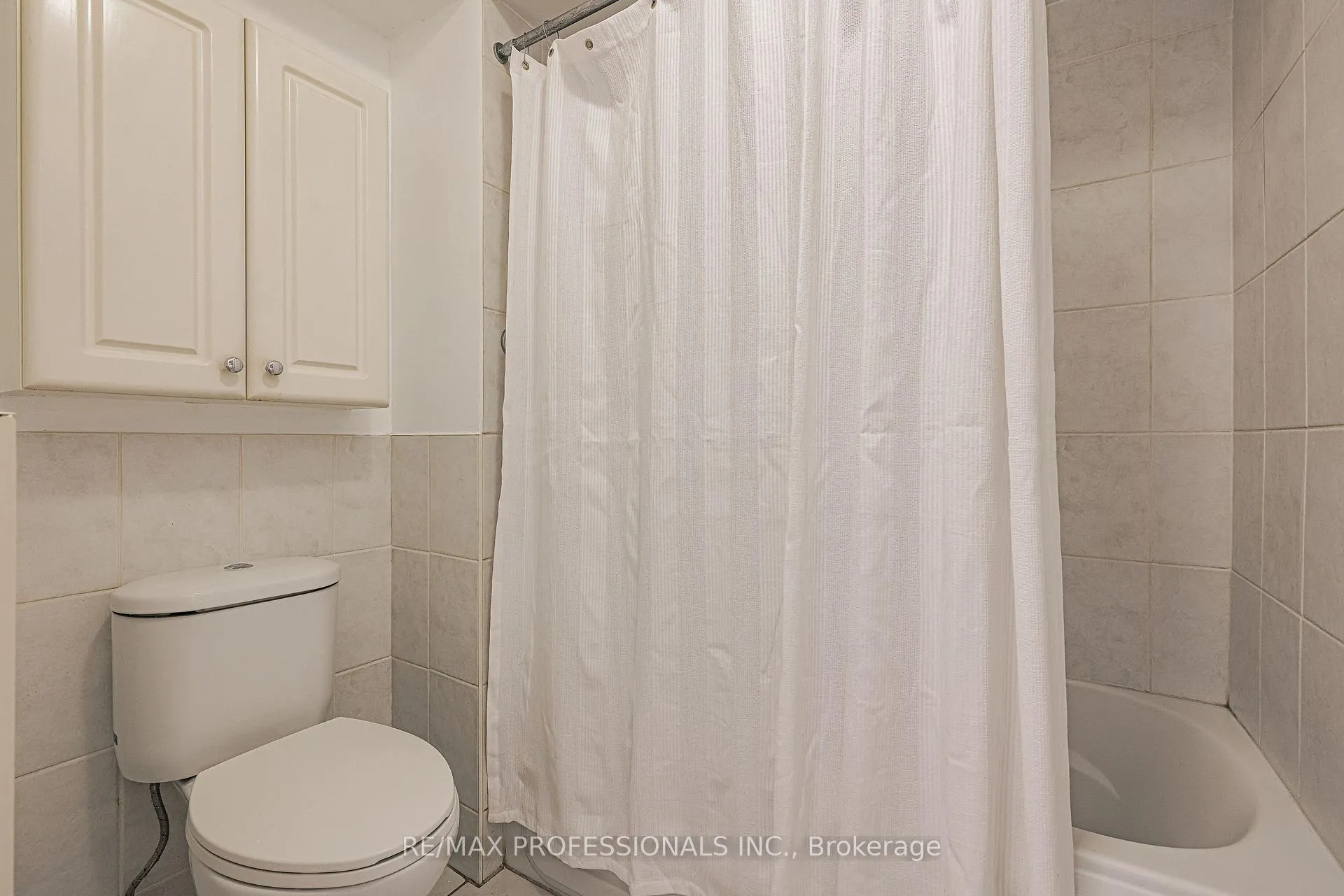 Photo 28 of 9 Donalbain Crescent, Markham, Royal Orchard — HOMEH