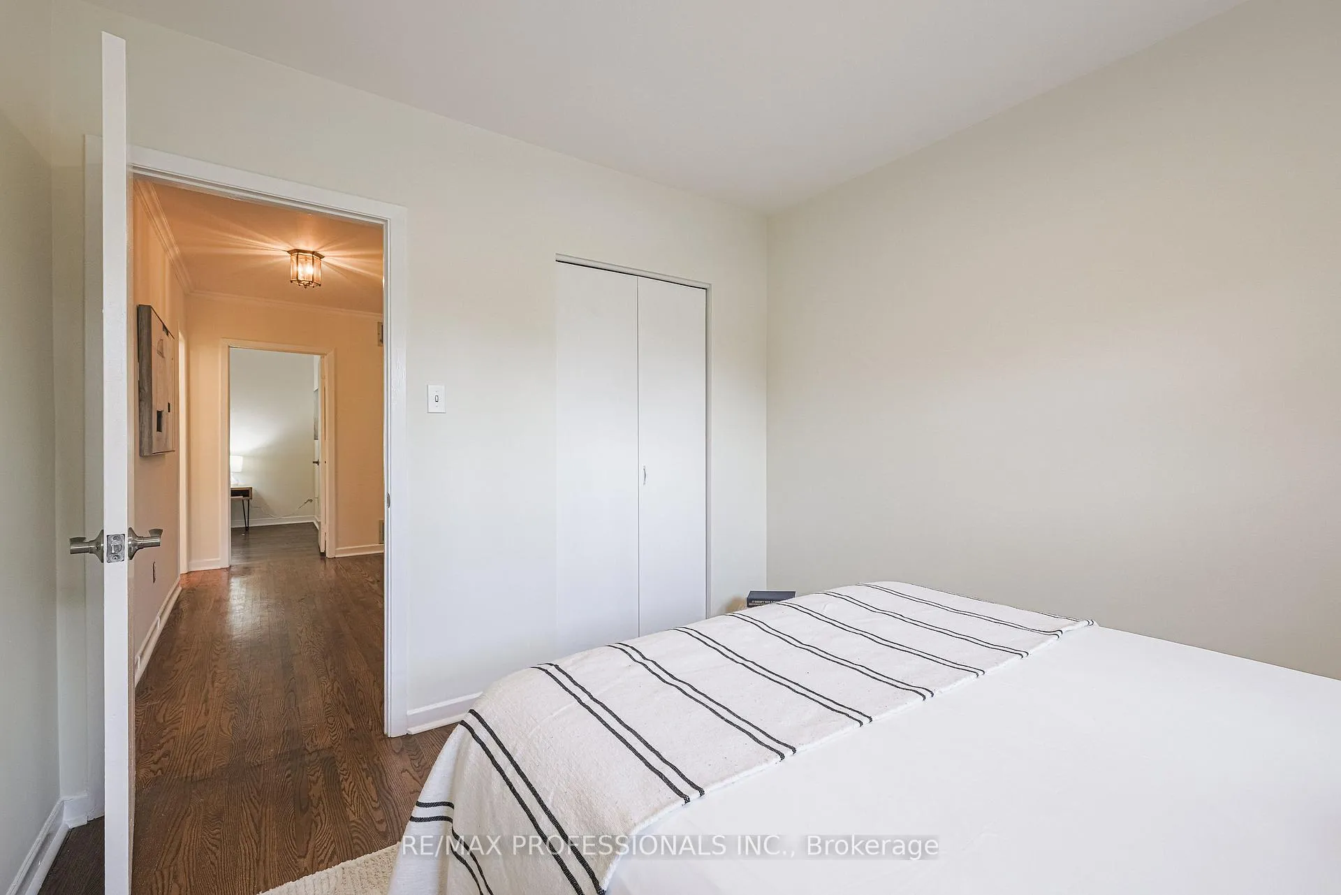 Photo 30 of 9 Donalbain Crescent, Markham, Royal Orchard — HOMEH