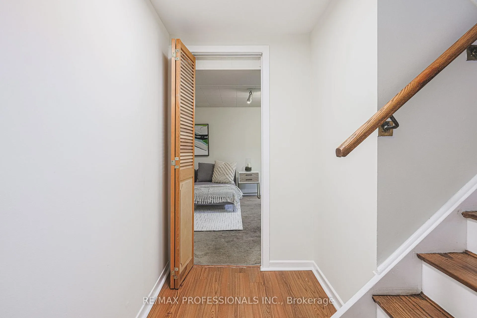 Photo 37 of 9 Donalbain Crescent, Markham, Royal Orchard — HOMEH