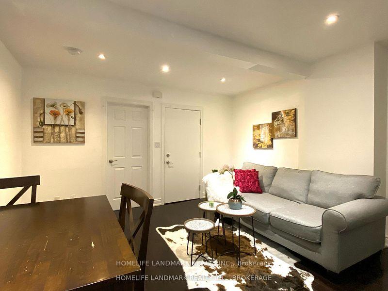 Photo 6 of Unit 2nd, 57 Glenside Avenue, Toronto, Greenwood-Coxwell — HOMEH